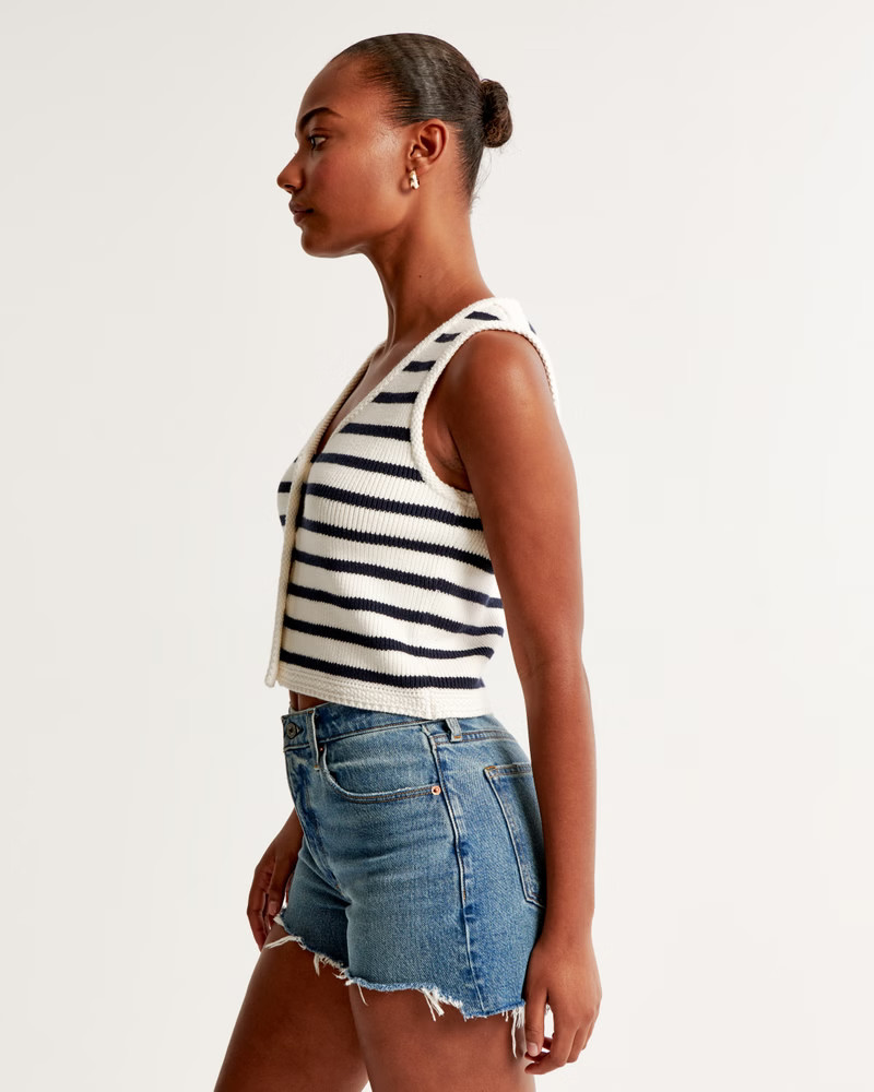 Women's High Rise 4" Mom Short | Women's Bottoms | Abercrombie.com | Abercrombie & Fitch (US)