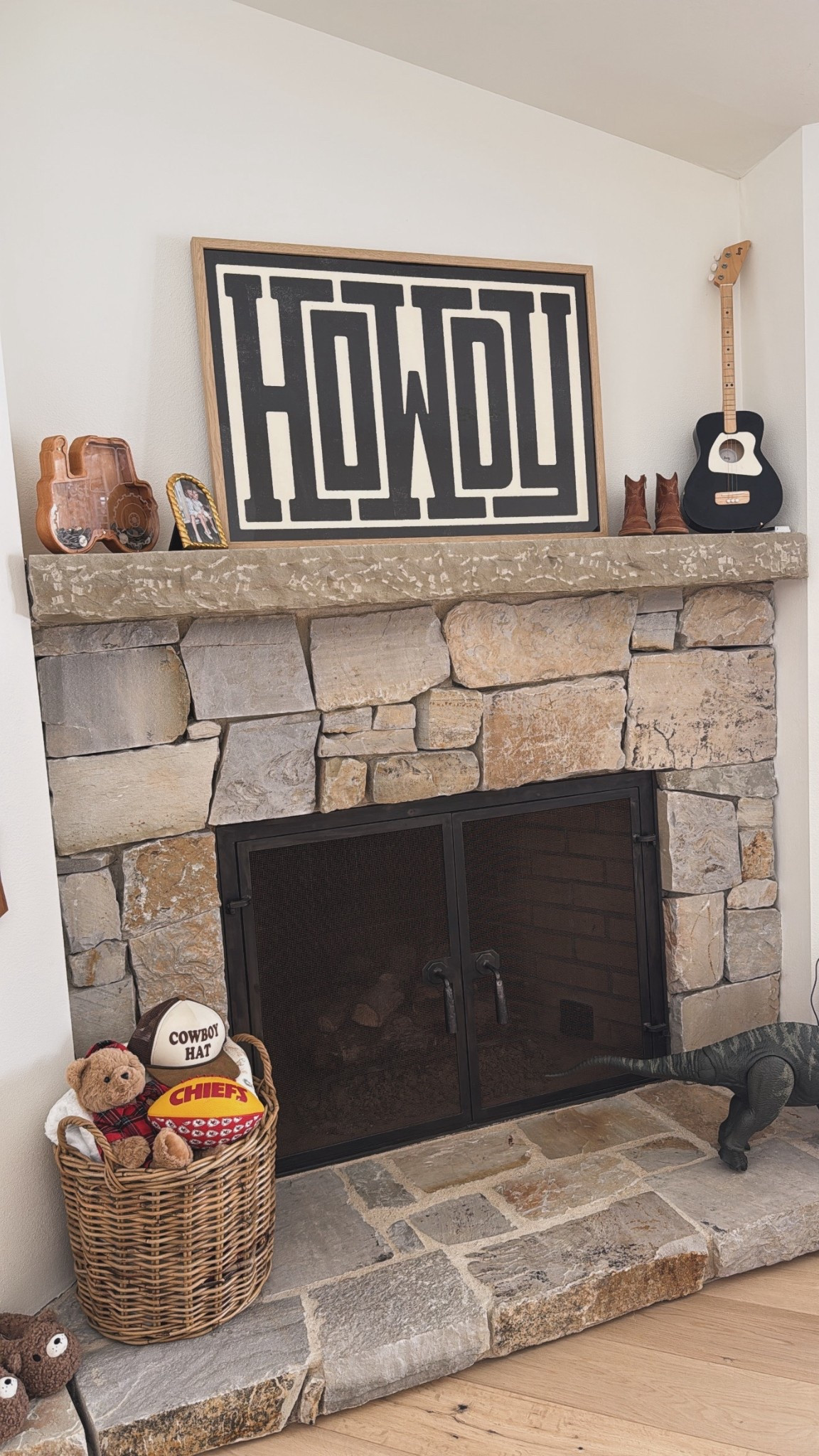 Cute western art for a kids bedroom🤠

Home decor 

#LTKHome #LTKKids