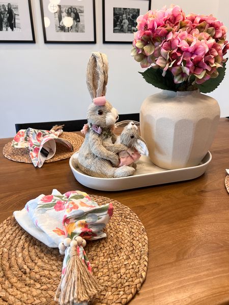 Spring Tablescape💗🫶🏼

Napkins- home goods
Bunny- tjmaxx

Spring table, spring table scape, Easter home decor, Easter table scape 

#LTKSeasonal #LTKhome