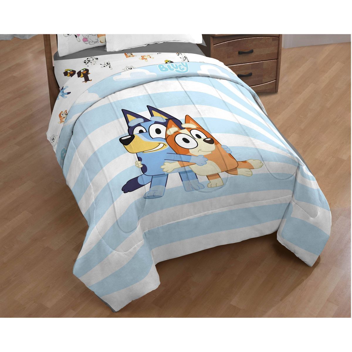 Bluey Twin Kids' Comforter White/Blue | Target