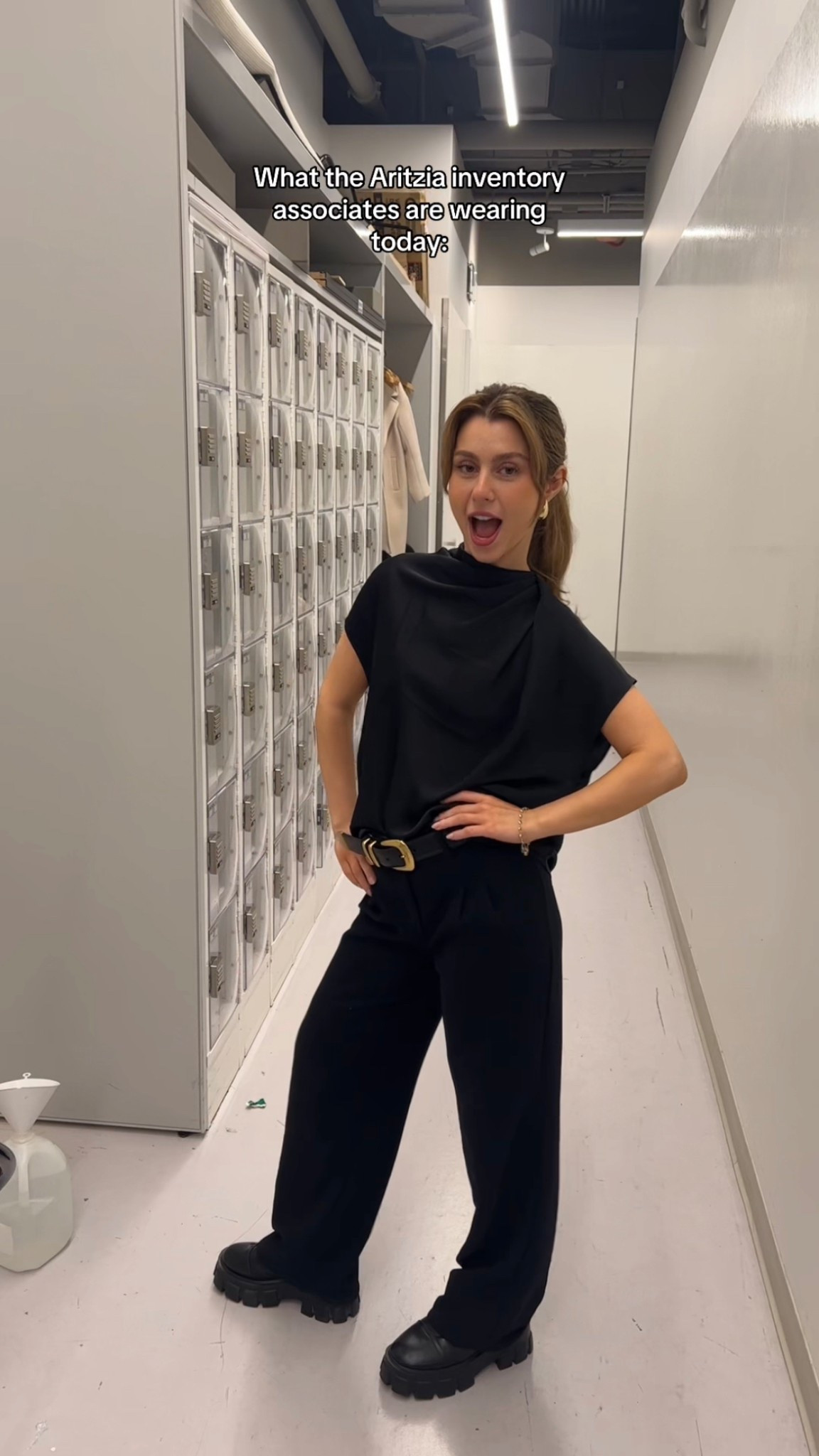 Too small belt small and pants size 0 