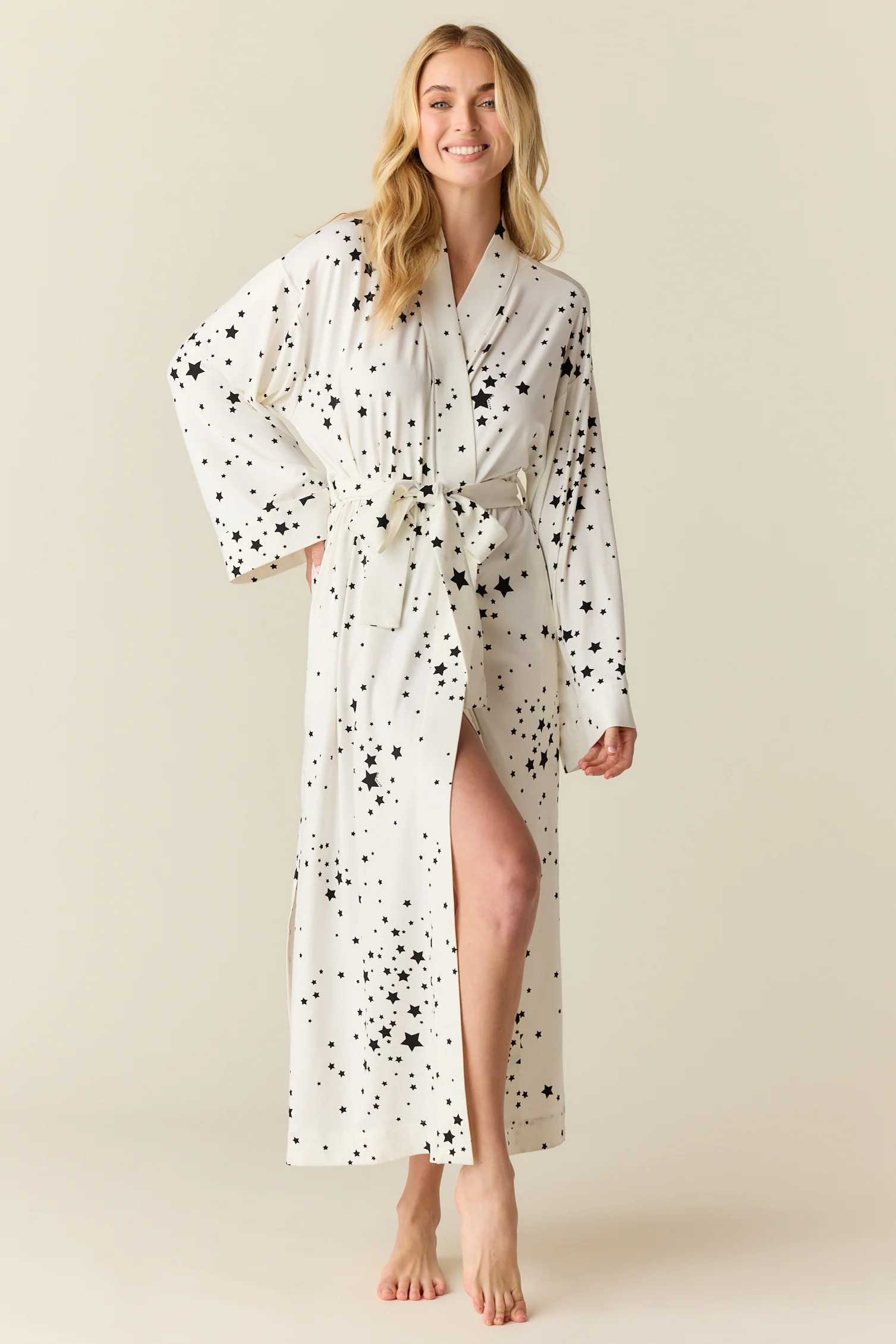 Kaia Cloud Jersey Kimono Robe in White Stars | MASONgrey