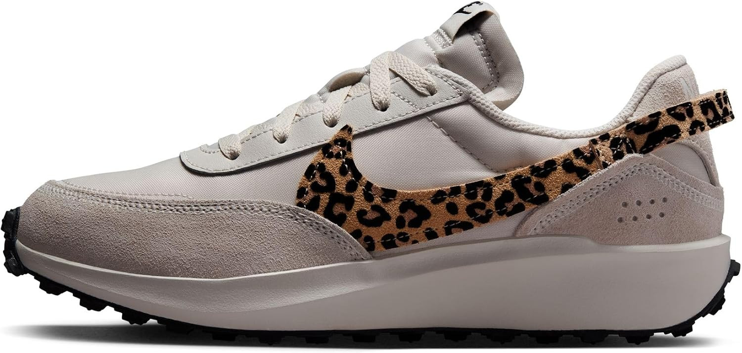 Nike Women's Waffle Debut Shoes | Amazon (US)