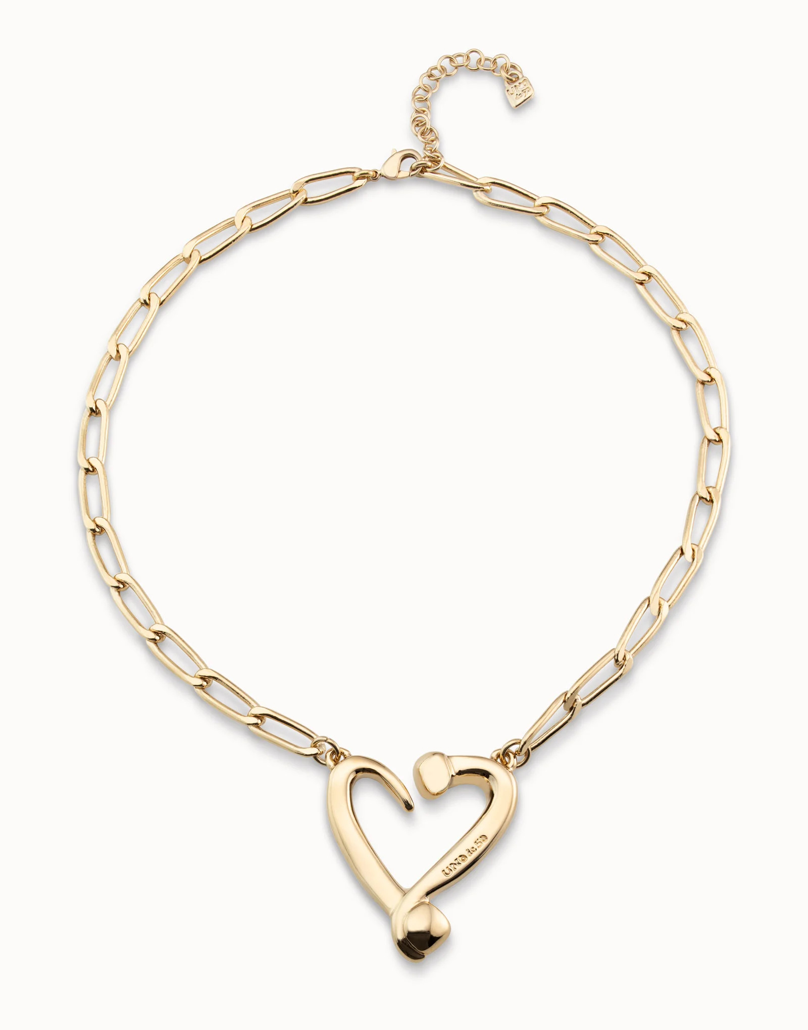 Short  link chain pendant necklace with a heart | UNOde50