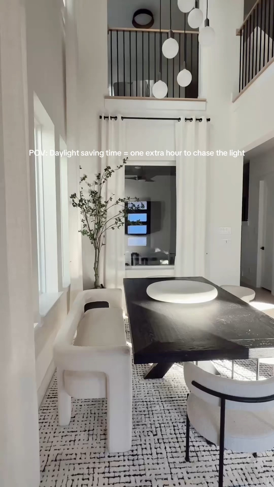 An extra hour of sunlight? I’ll take it! I’m forever chasing that natural light glow. 

Dining table and centerpiece are from RH

#daylightsavings #diningroom #modernhome #homedecor #homeinspo #spring #springdecor

#LTKHome