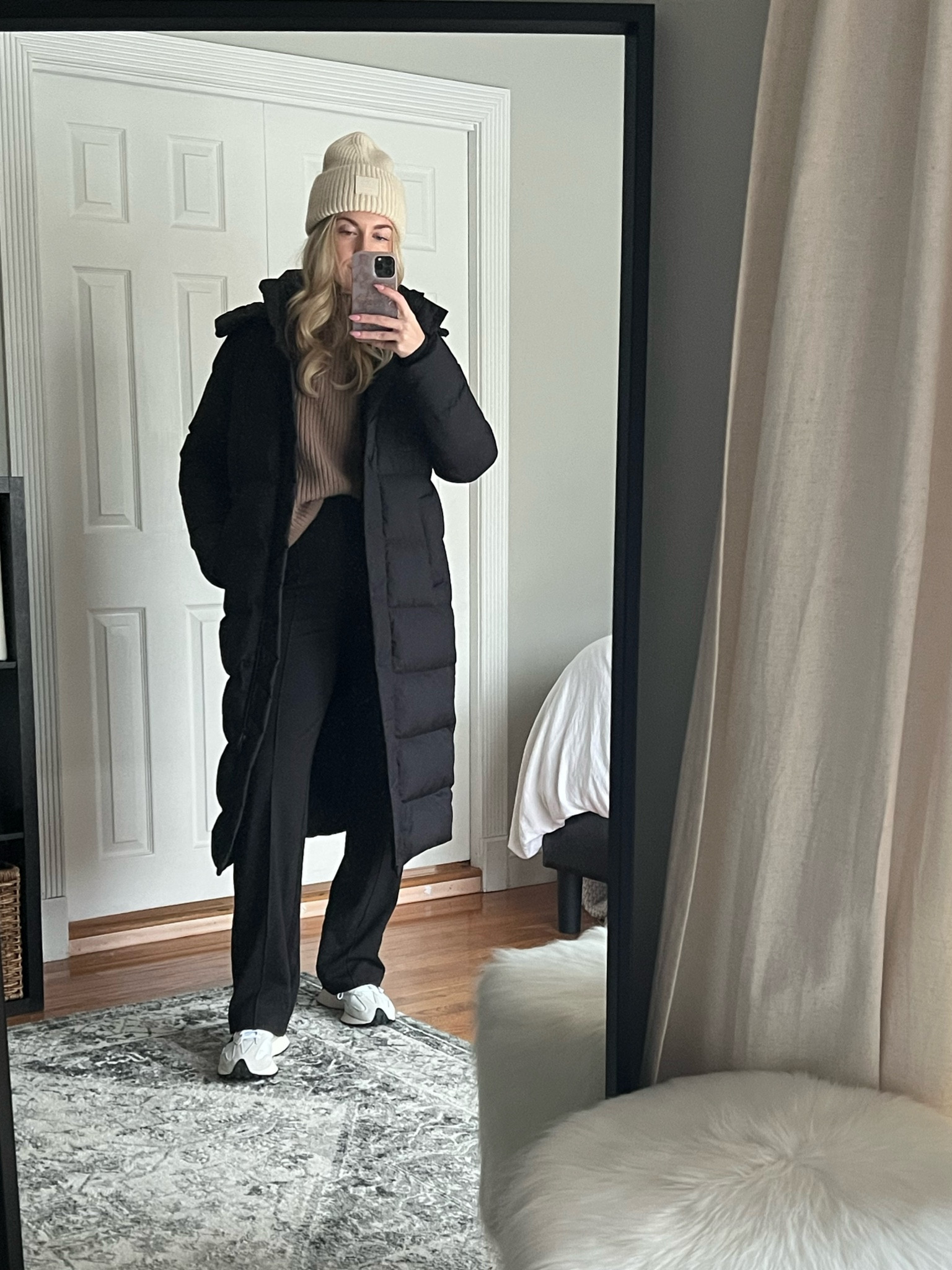 Snow day outfit — pants and sweater are from NAKD, linked similar! 

Lululemon, acne studios, new balance 327, NAKD, revolve, winter outfit

#LTKstyletip #LTKunder100 #LTKSeasonal