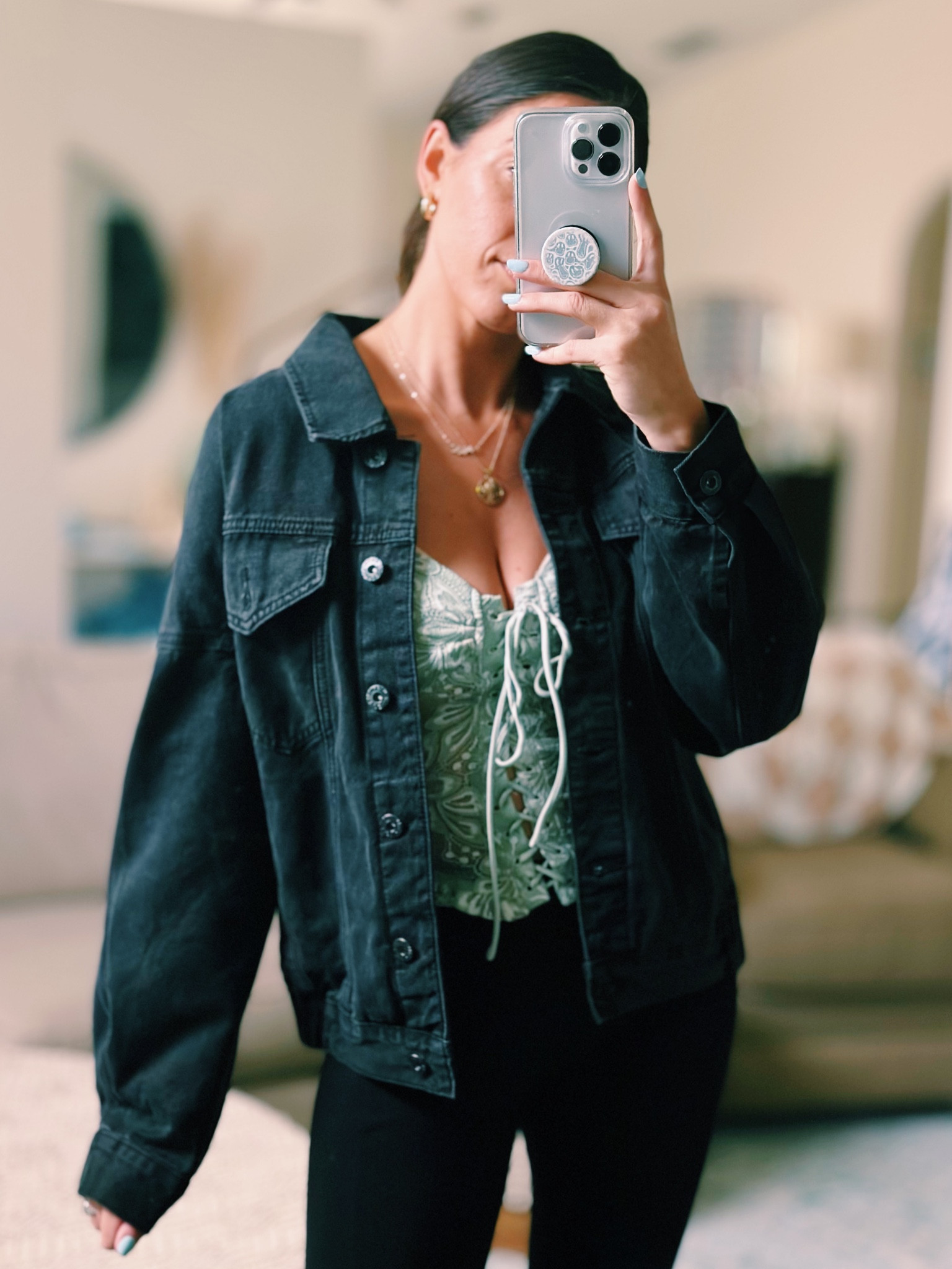 Black denim and lace 🩵

#LTKfindsunder100 #LTKstyletip #LTKfindsunder50