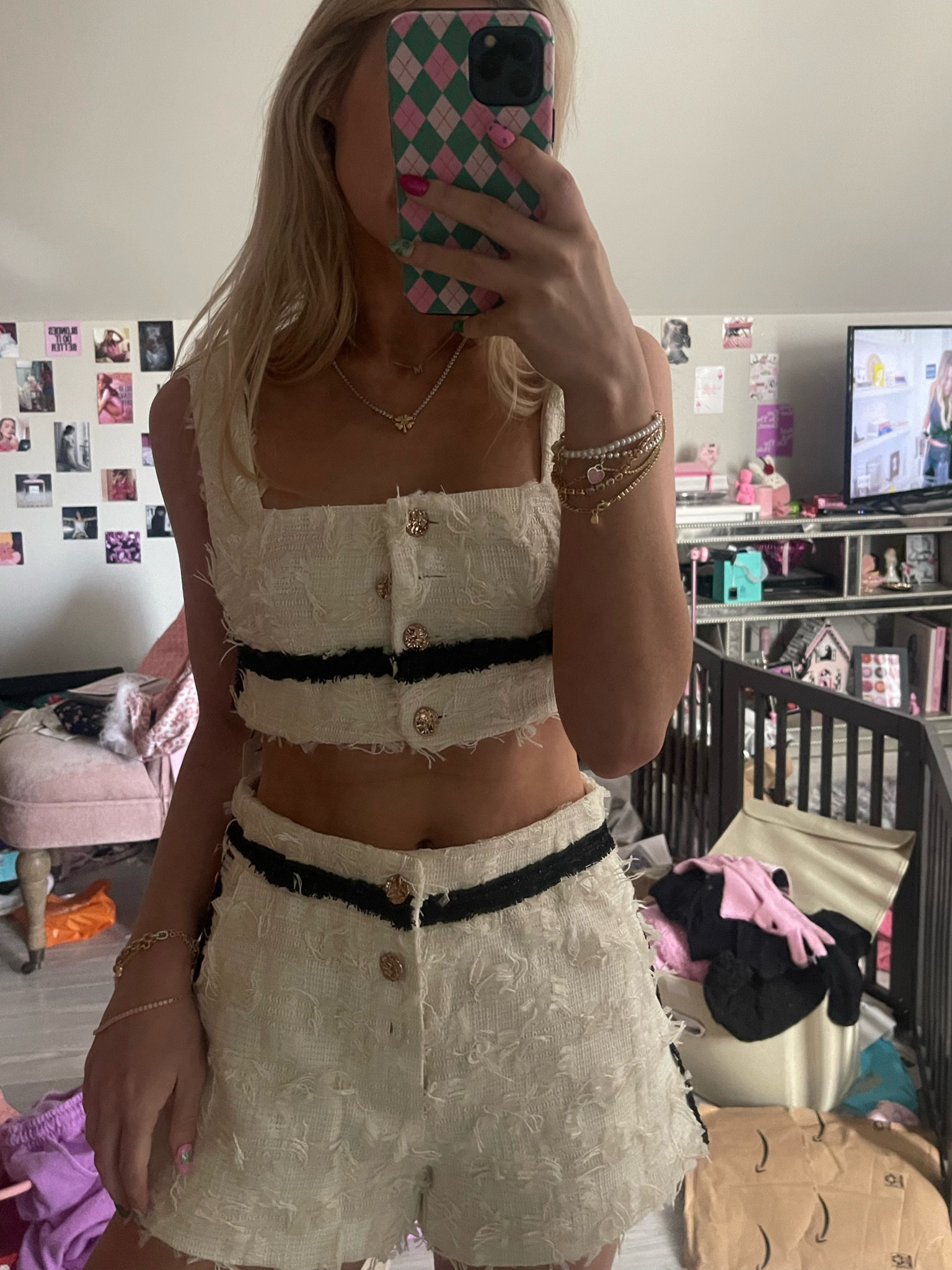 (It buttons dont worry i was just in a hurry today!!!) BUT MY NEW FAV SET ! Holy cow this is amazing. Chanel vibes! Fits so well and is such good quality!!!! Size xs for reference. And tts!

#LTKsalealert #LTKSeasonal #LTKfindsunder50