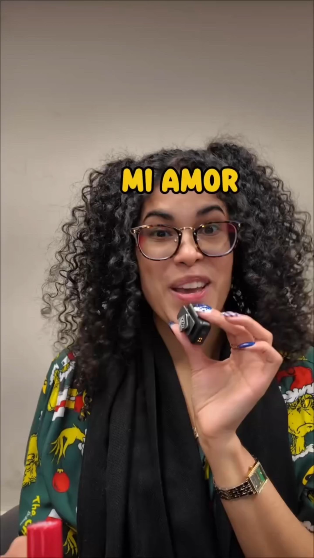 7 Días, 7 Lip Shades: Día 7 

Colourpop 
HydraPop Lip Stain
Fruit punch 

Rating: 4/5 

Por $9 este lip stain is not too bad, pero no me gustó que el stain doesn’t last all day but at least my lips didn’t feel dry. 

Should I continue on with this series? 
What lip products should I try out? 

(Yep this video was recorded before Christmas)