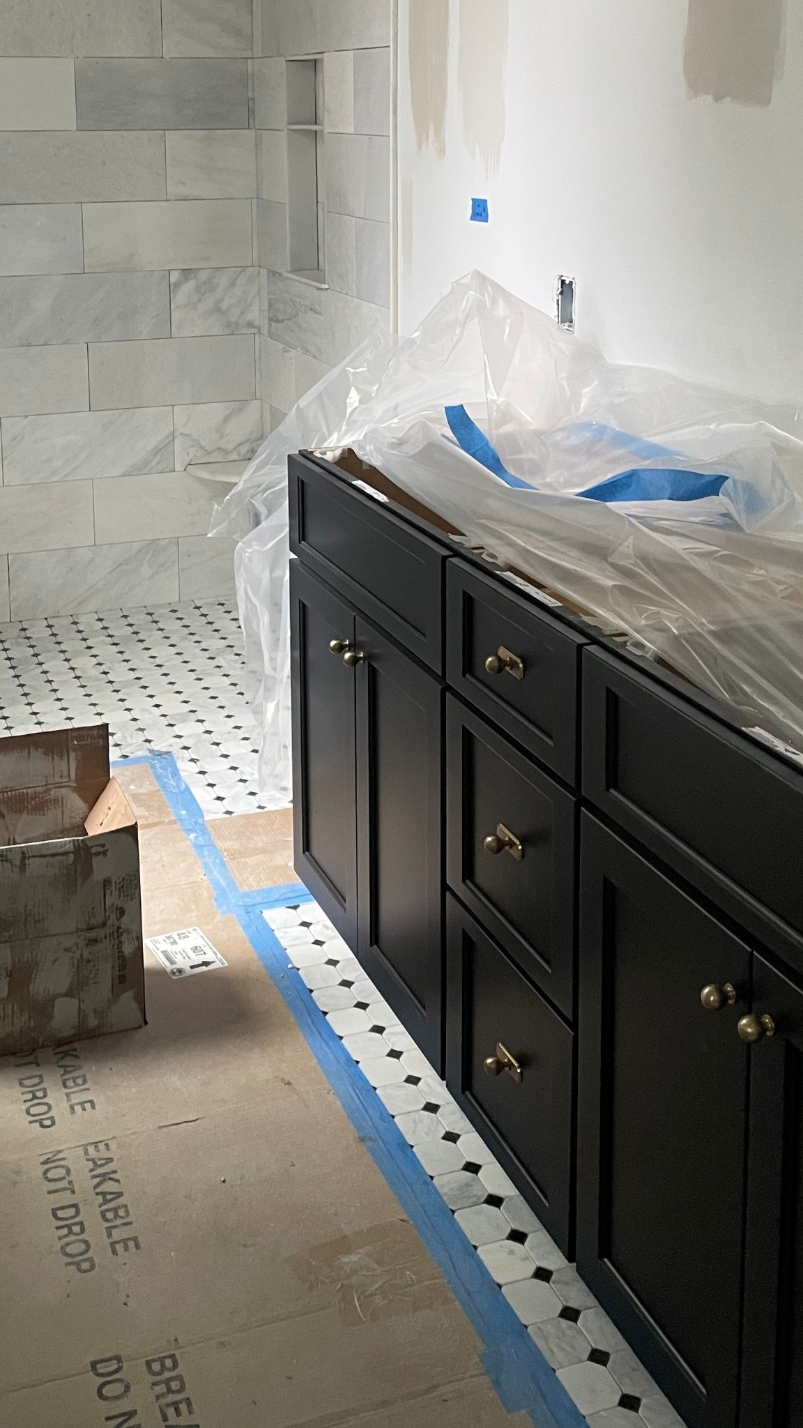 My Amazon Cabinet Hardware! Matches champagne bronze delta products #interiordesign #cabinetknobs #cabinetpulls 