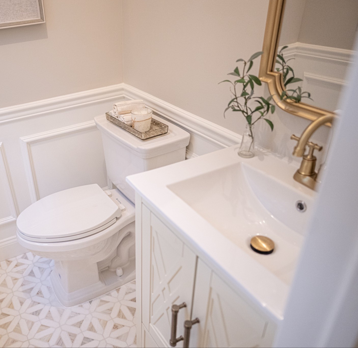 Way Day deals from The Powder Room at The House on Long Pond!

One of my favorite marble mosaics and I’ve used this vanity twice and now it’s in close out!

And this gold mirror is such a pretty luxe touch!


@Wayfair #waydaydeals 
@Samplize 

#LTKHome