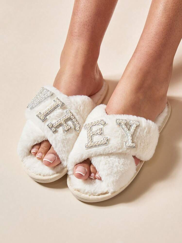 MISSGUIDED Luxury Pearl Embellished Fuzzy Cross Band Slippers With Wifey Text Holiday Bridal House Shoes Christmas Gift Indoor Plush Footwear | SHEIN