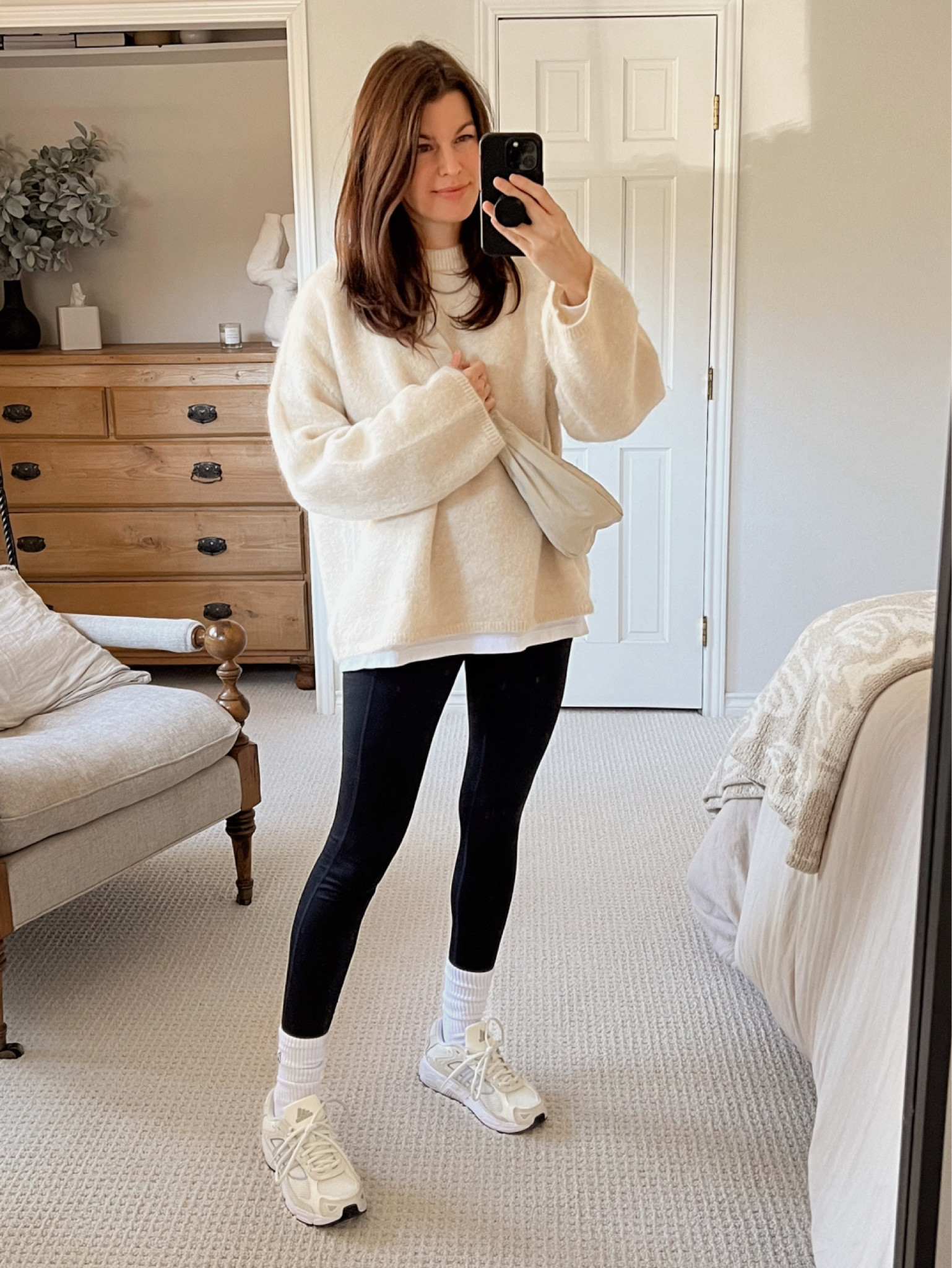 What are you wearing your leggings with these days? Cozy socks and big sweaters are my go-to right now. 

#LTKSeasonal #LTKfindsunder100 #LTKstyletip