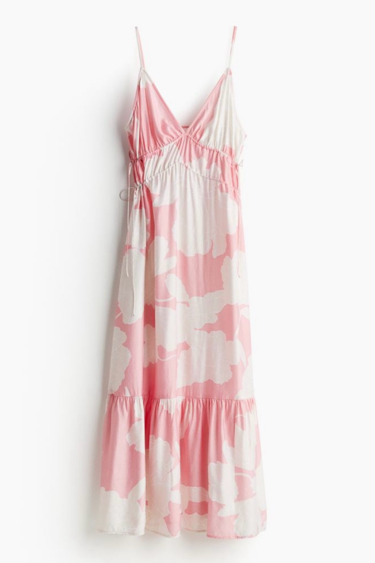The perfect summer dress from my previous reel has finally landed online. Click the link to shop. I’m in the XS and normally wear a size 8-10 for context  

#LTKtravel #LTKFestival #LTKstyletip