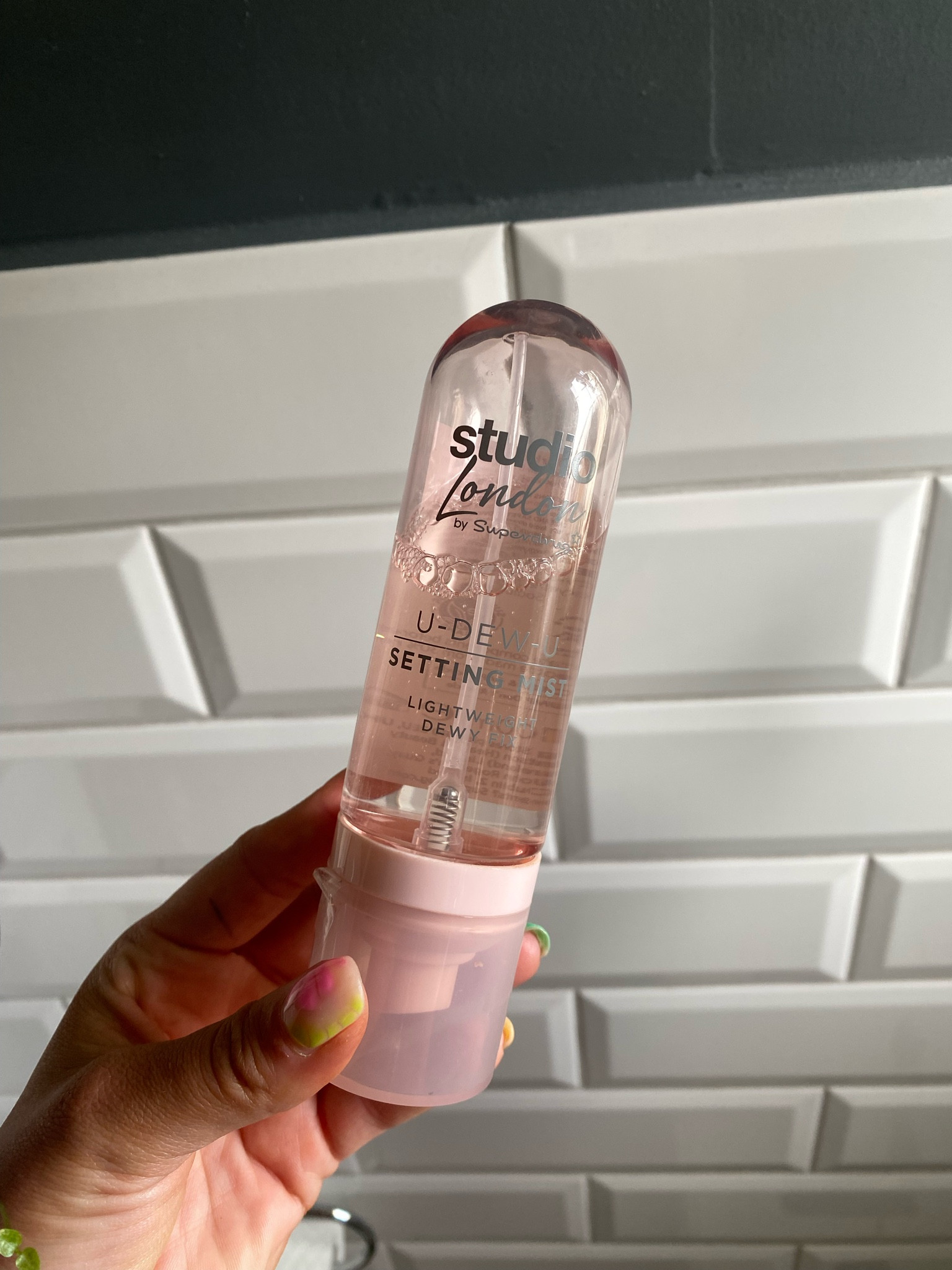 The best makeup setting spray // sensitive skin setting spray // long lasting setting spray 

#LTKeurope #LTKuk #LTKbeauty