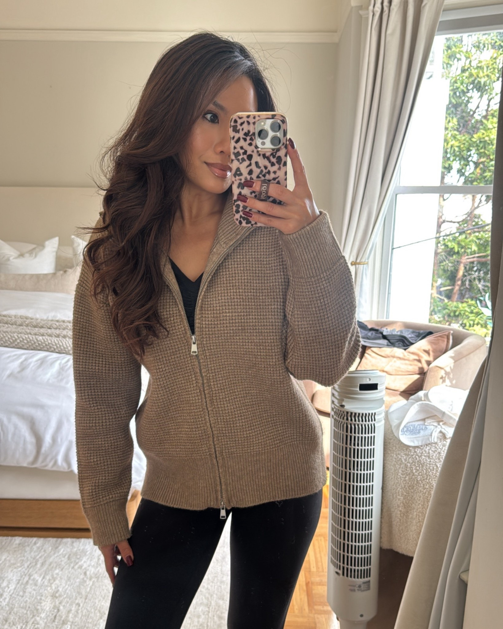 Cozy outfit at home! 

Sizing:
Cardigan - oversized fit, xs
Leggings - tts, 4 in 25” length 
