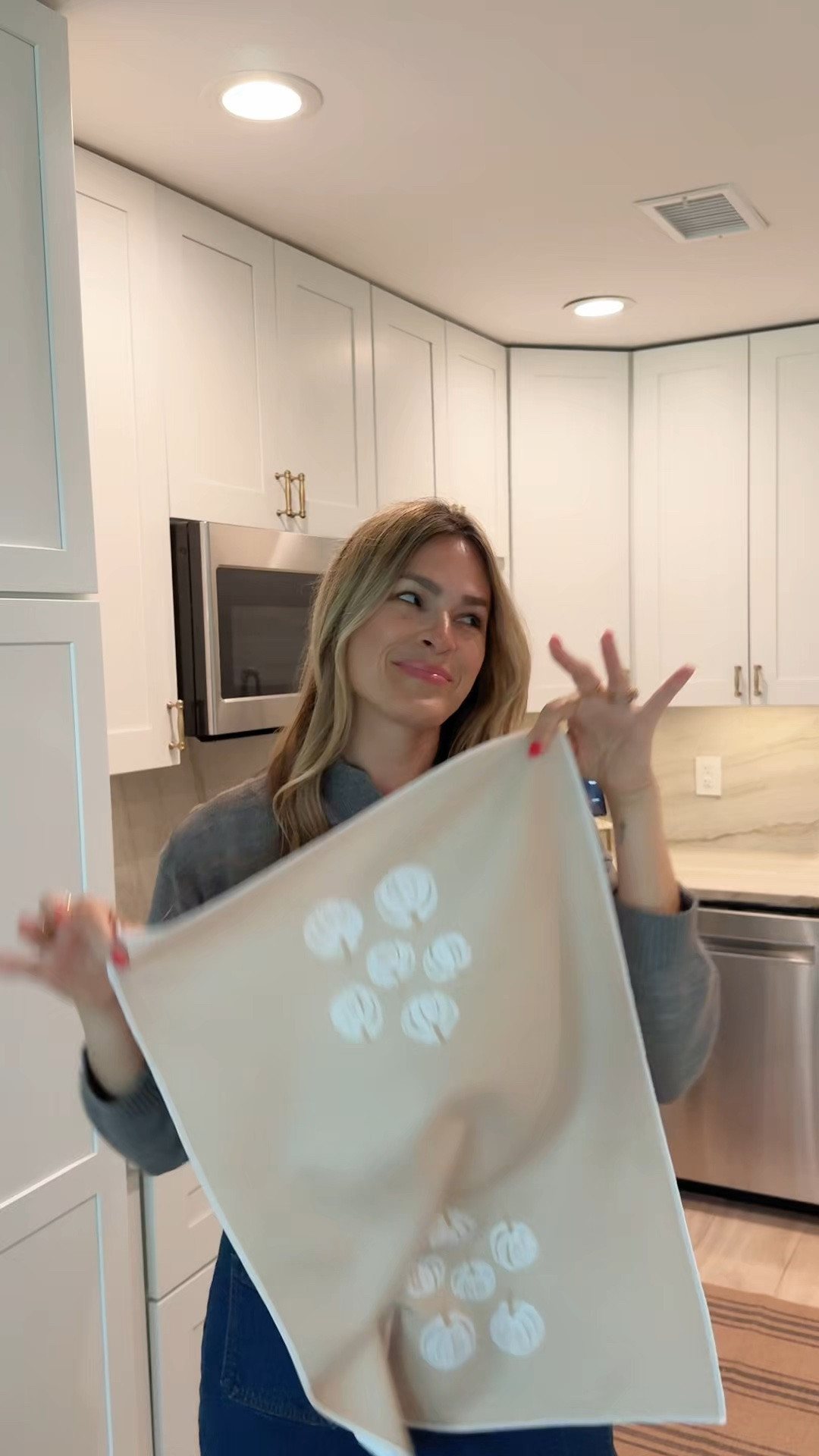 For my neutral girlies, some decor kitchen towels for Fall that fit your neutral home
decor!

#LTKSaleAlert #LTKHome #LTKSeasonal