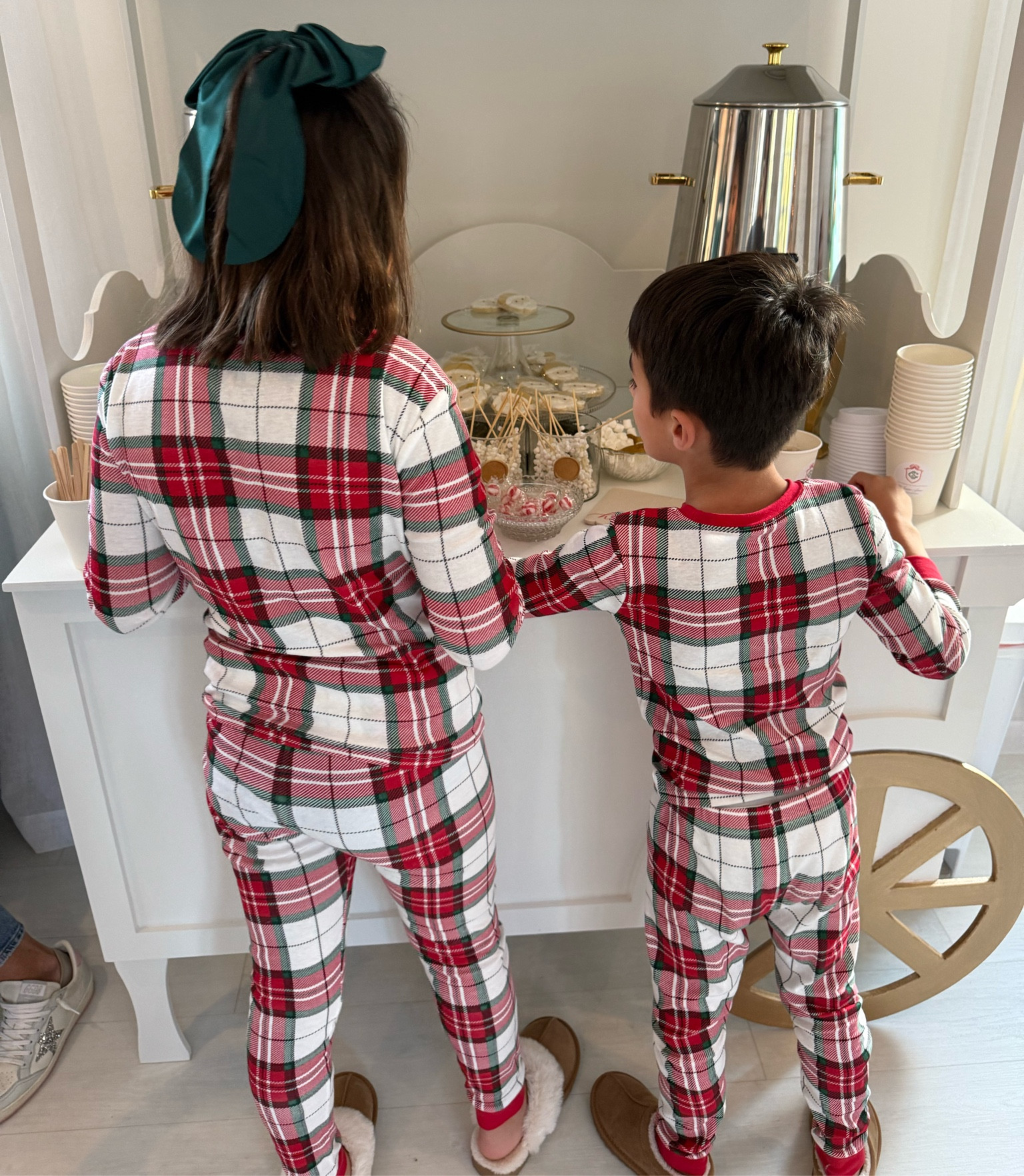 Family Holiday Pajamas 🎅🏼 ( we sized up)

#LTKHoliday #LTKFamily #LTKKids