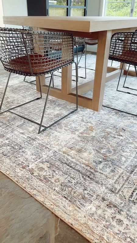 Absolutely loving this dining room area rug! 



#LTKhome