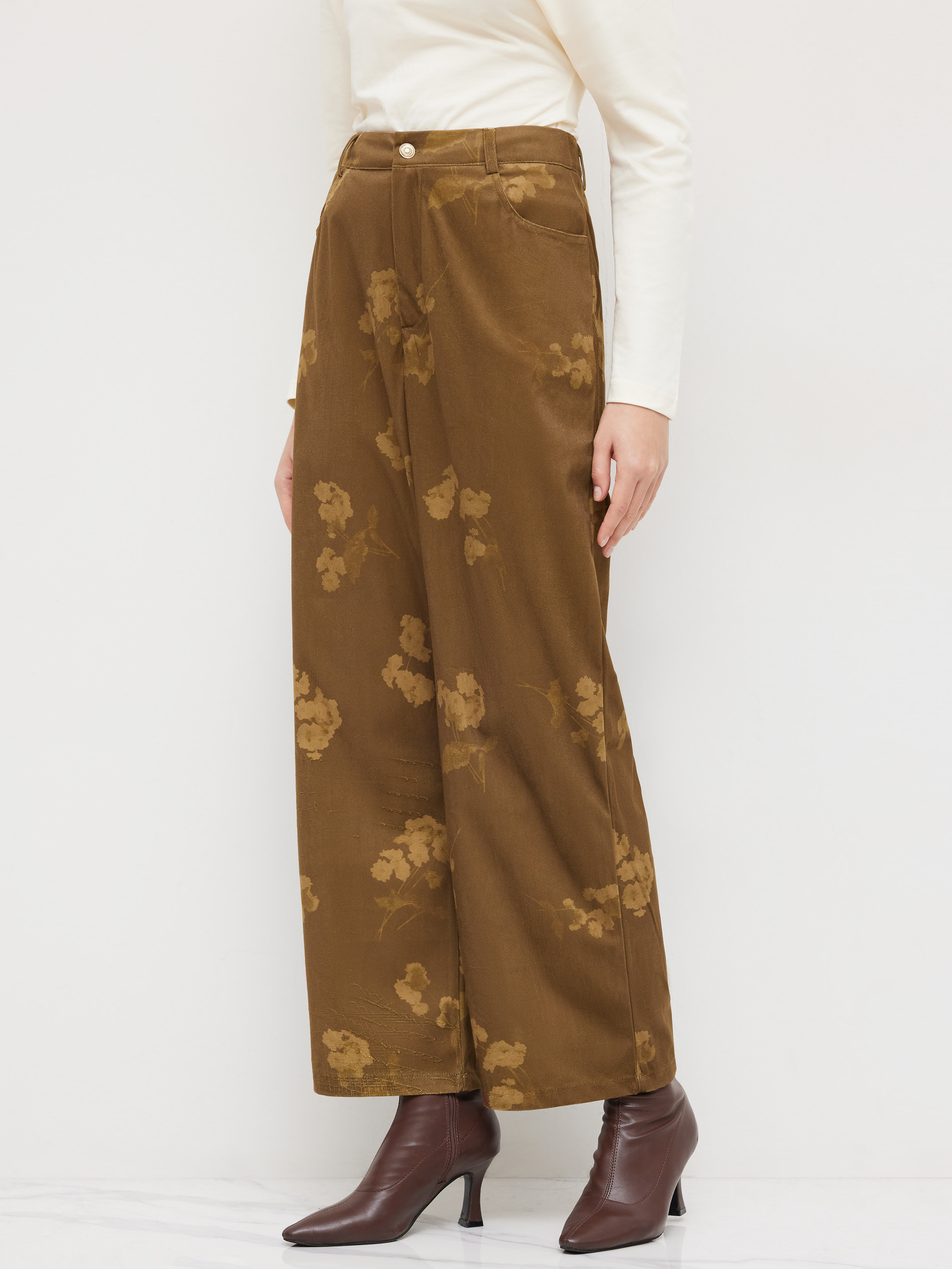 Corduroy Corduroy Mid Rise Ditsy Floral Pocket Wide Leg Trousers For Vacation | Cider
