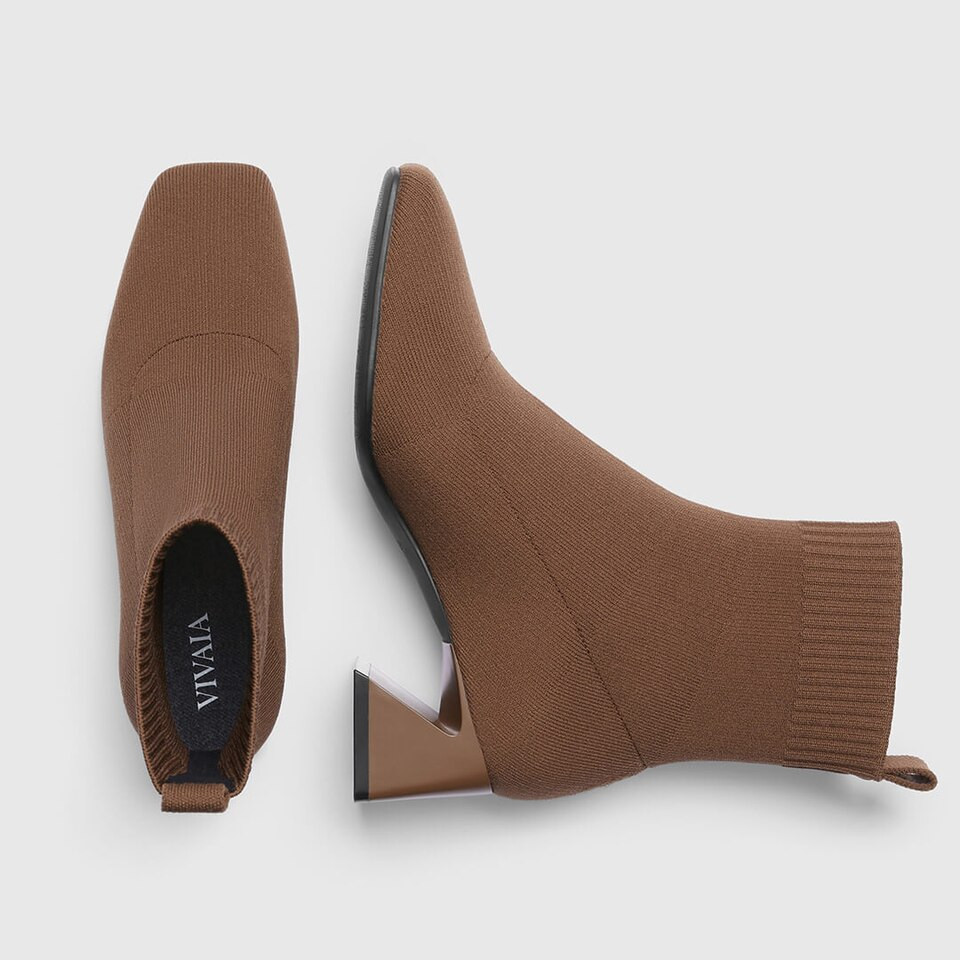 Square-Toe Chunky Heeled Boots | VIVAIA