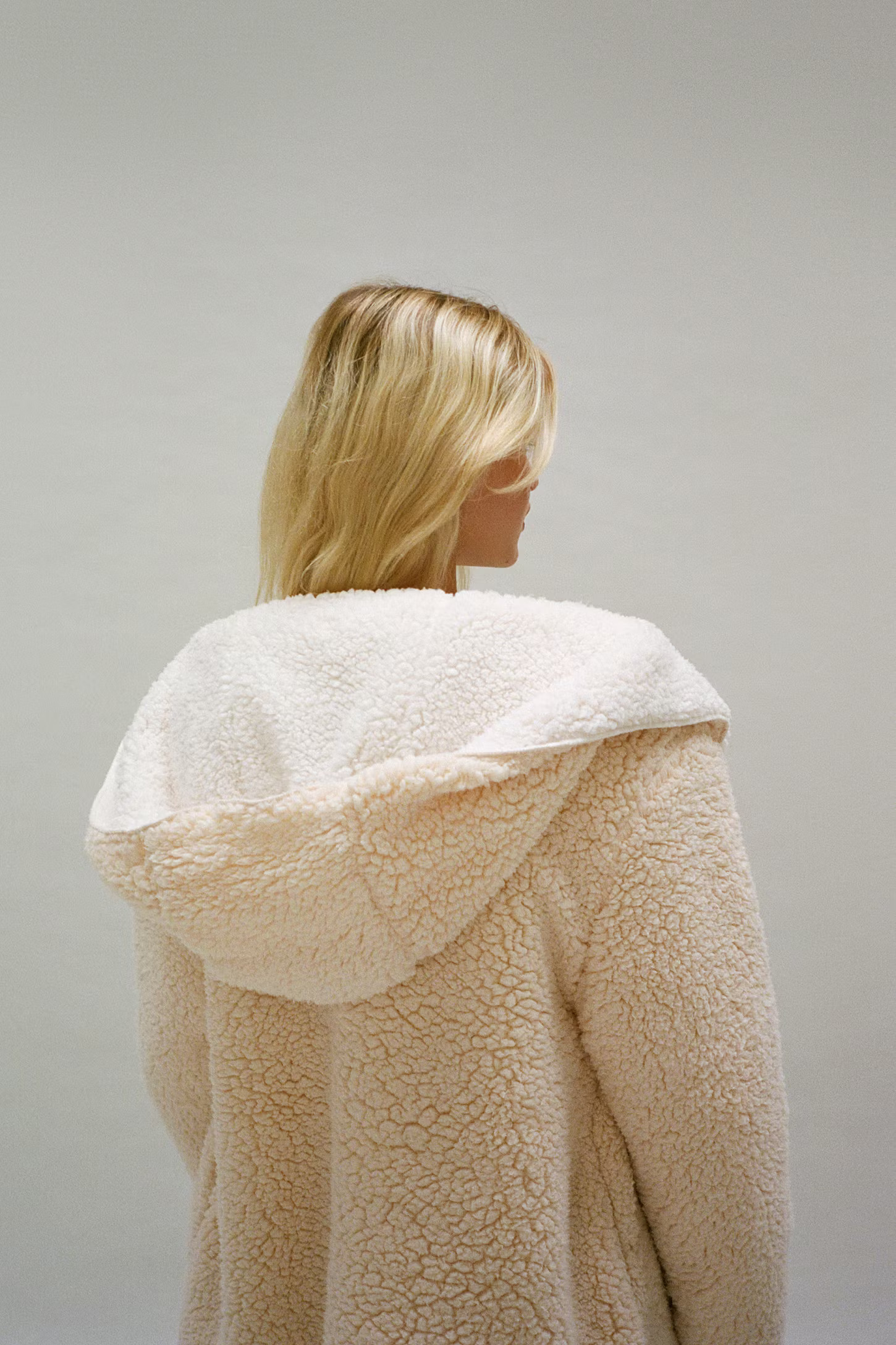 BDG Carmella Reversible Hooded Teddy Jacket | Urban Outfitters (US and RoW)