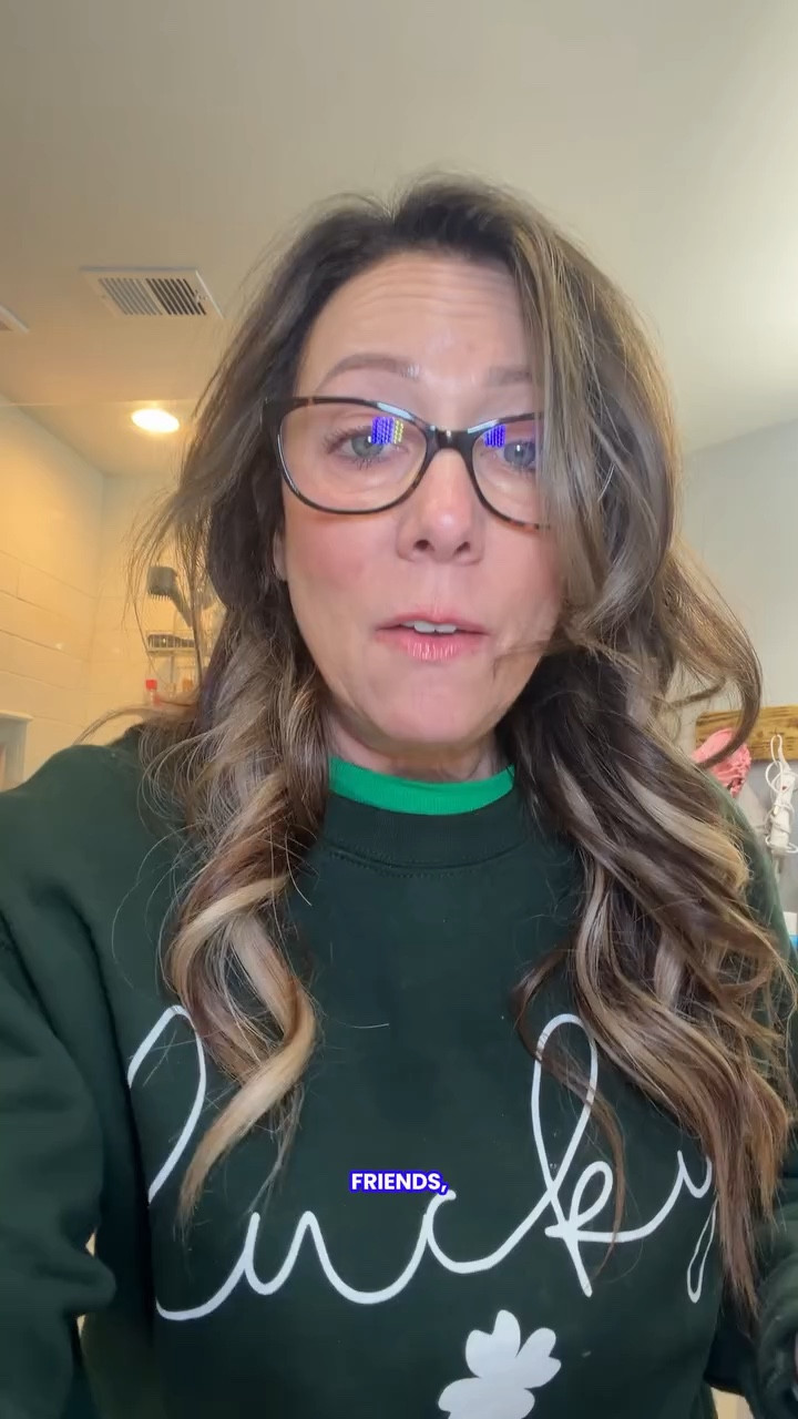 goPure tighten products bundle includes multiple skincare items designed to help hydrate, smooth, and improve the appearance of skin firmness.@Gopure #goPure #SkincareBundle #FirmingSkincare #HealthySkin #BeautyRoutine