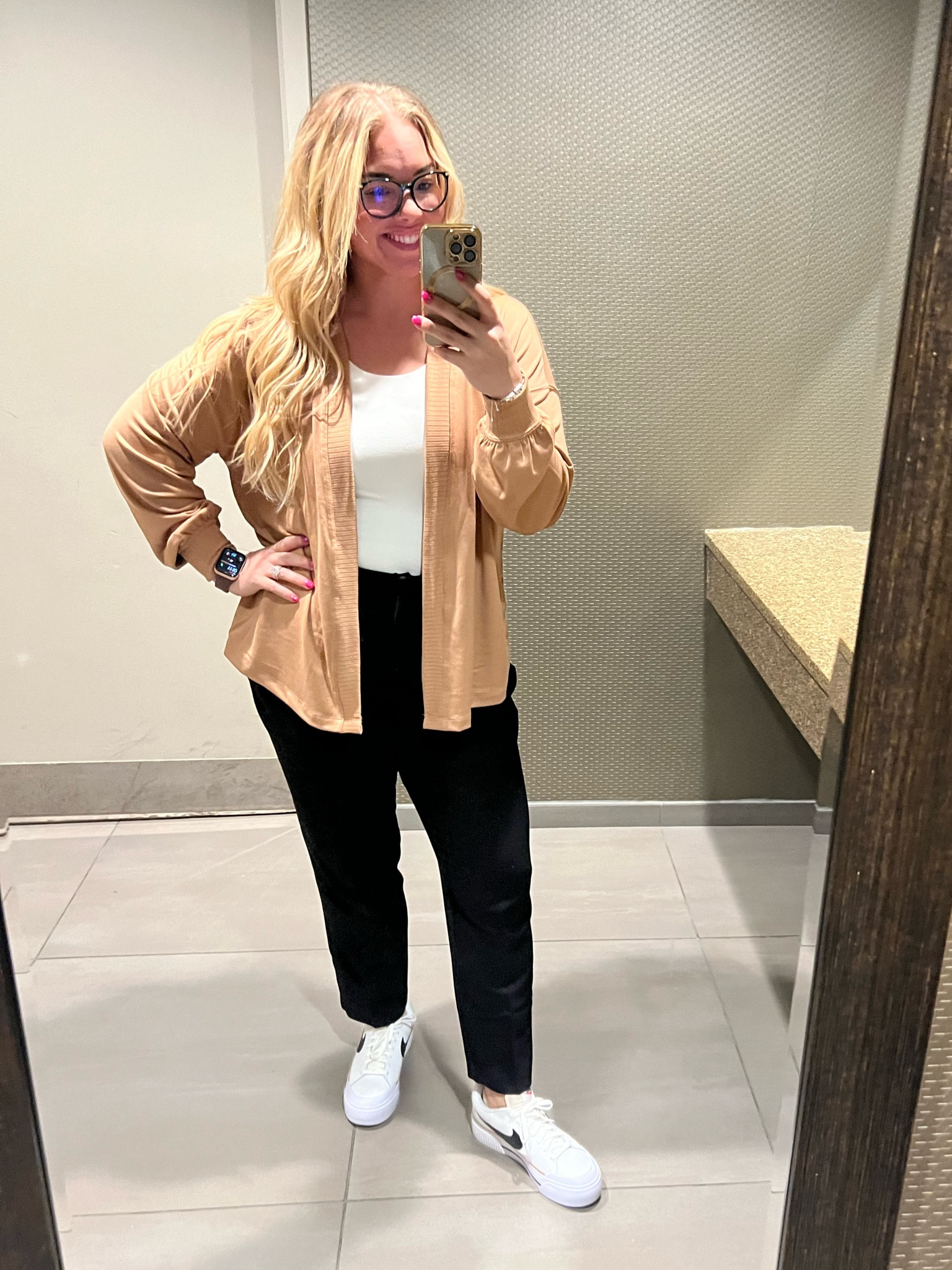 Comfy business casual for the win  

#LTKstyletip #LTKworkwear #LTKmidsize