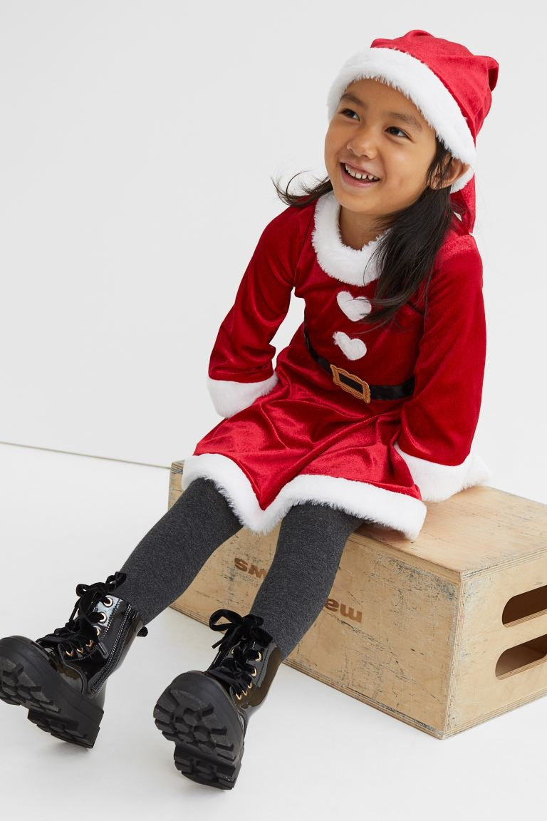 Gingerbread Dress and Hat | H&M (US + CA)