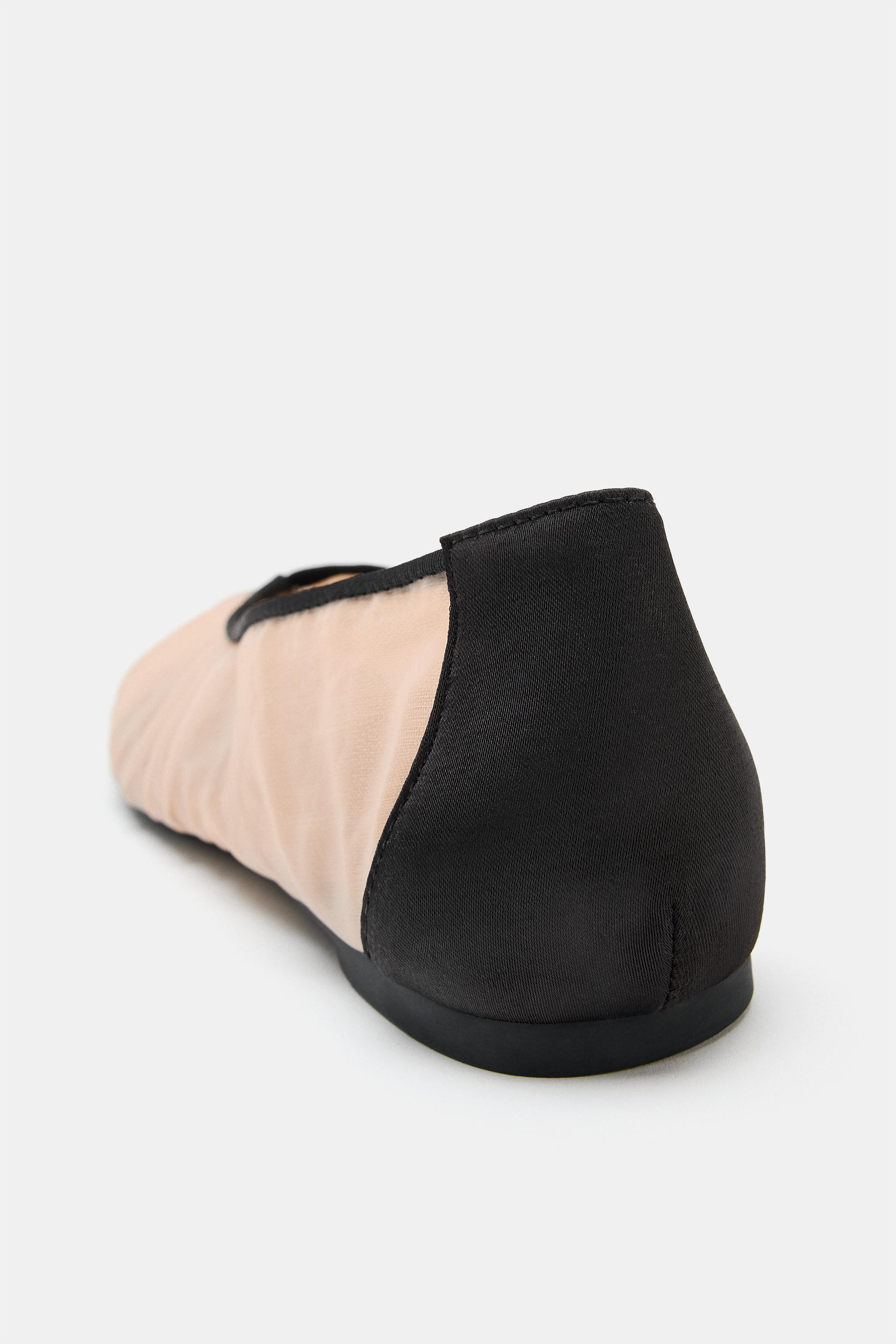 Ballerina flats. Mesh upper. Heel counter detail in a combination of colors and materials. Rounde... | Zara US
