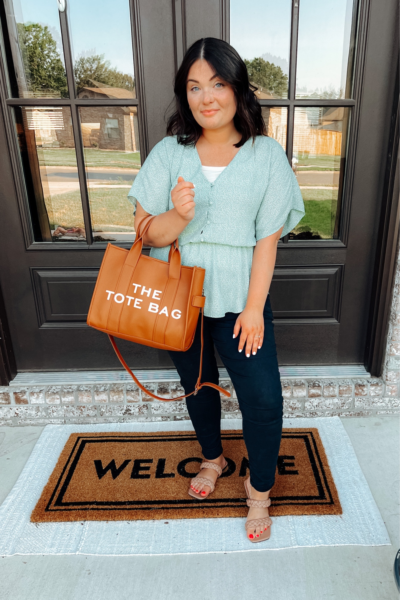 Work attire & the dupe Marc Jacobs bag 👏🏼

#LTKstyletip #LTKworkwear #LTKsalealert