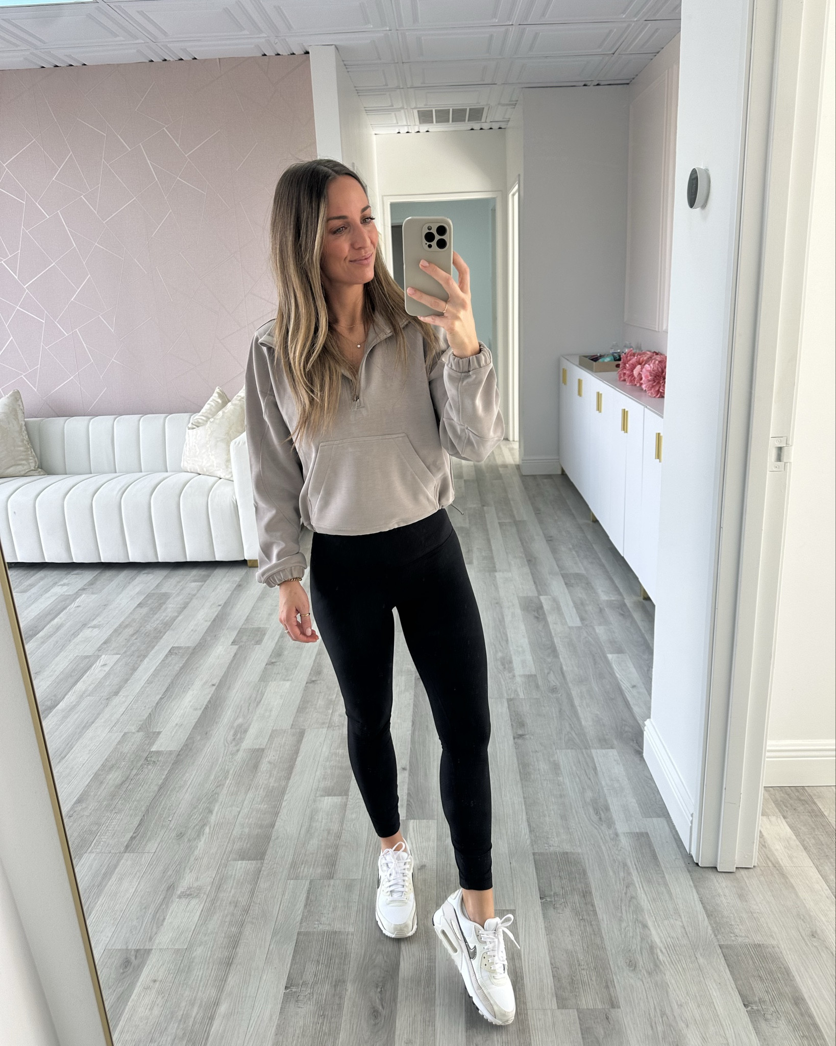 Comfy fit for studio appointments today ✨ my half-zip and leggings are on sale! Also linked some similar options!


#LTKActive #LTKootd #LTKPetite