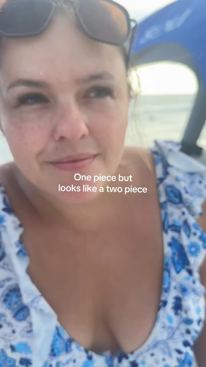 I just wanted a swimsuit that let me enjoy the pool and the beach without constantly thinking about my stomach. This one understood the assignment. ☀️ #SwimsuitFinds #MomStyle #SummerFashion #DealsForYouDays #PoolDayReady