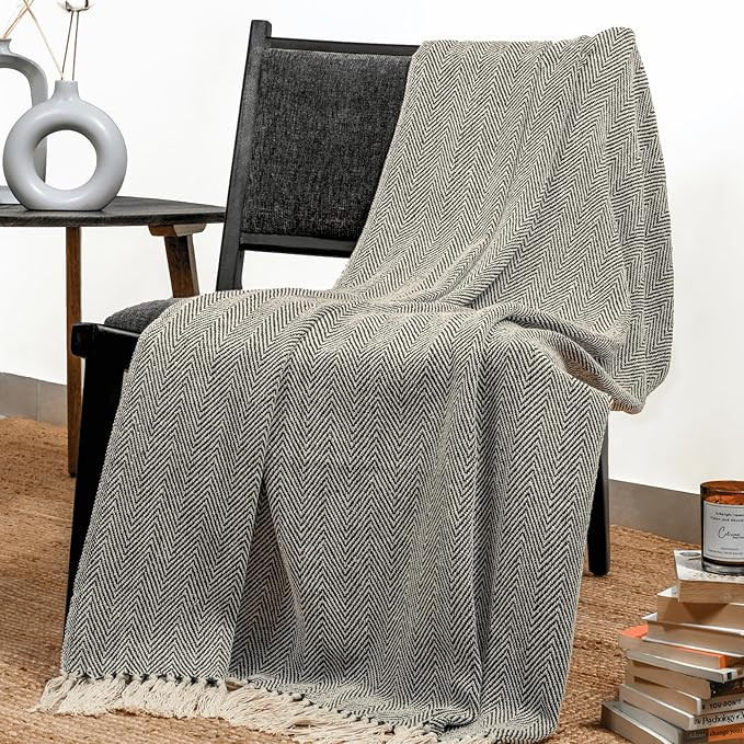 RAJRANG Chevron Farmhouse Throw Blanket - Country Blankets with Fringes Rustic Cotton Throws for ... | Amazon (US)