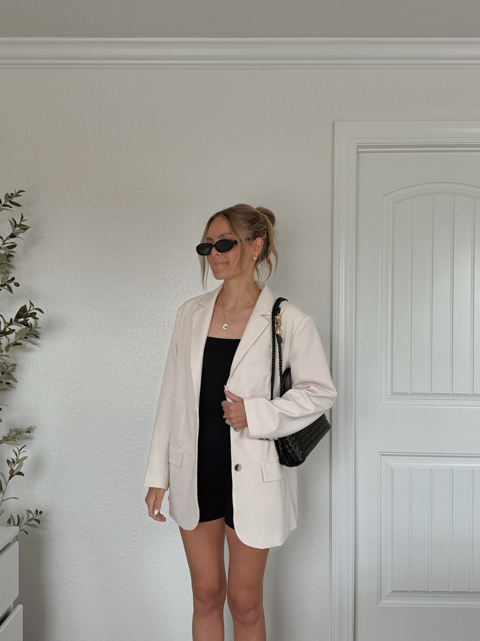 AMAZON OUTFIT 🫶🏻 amazon fashion, amazon finds, amazon favorites, spring outfit, spring ootd, spring fashion, affordable fashion, everyday style, neutral style, oversized blazer, cool girl outfit 

#LTKfindsunder50 #LTKstyletip #LTKfindsunder100