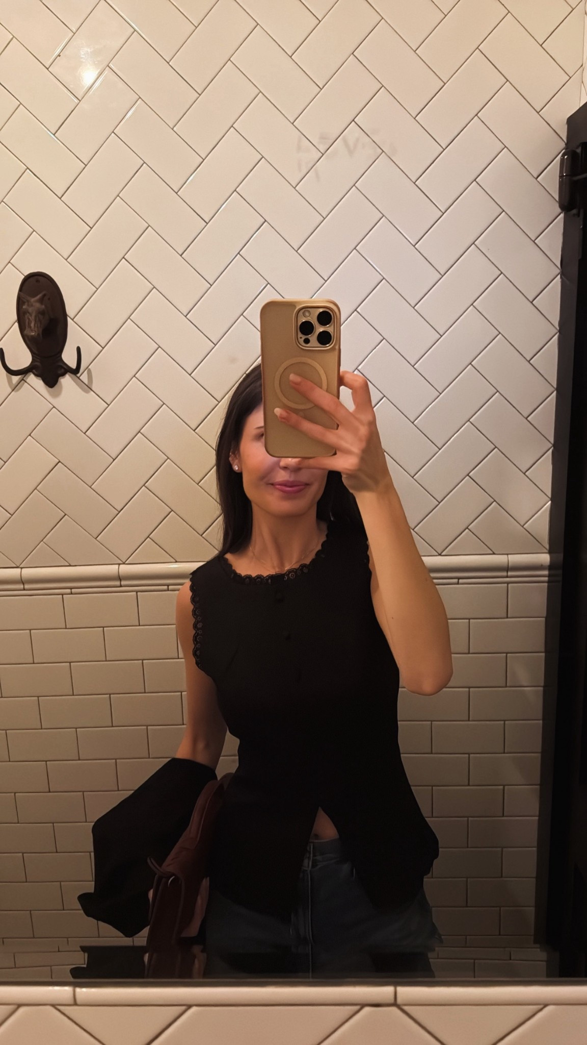 This $58 top is sooo good! Wearing XS 

#LTKParties #LTKSeasonal #LTKFindsUnder100