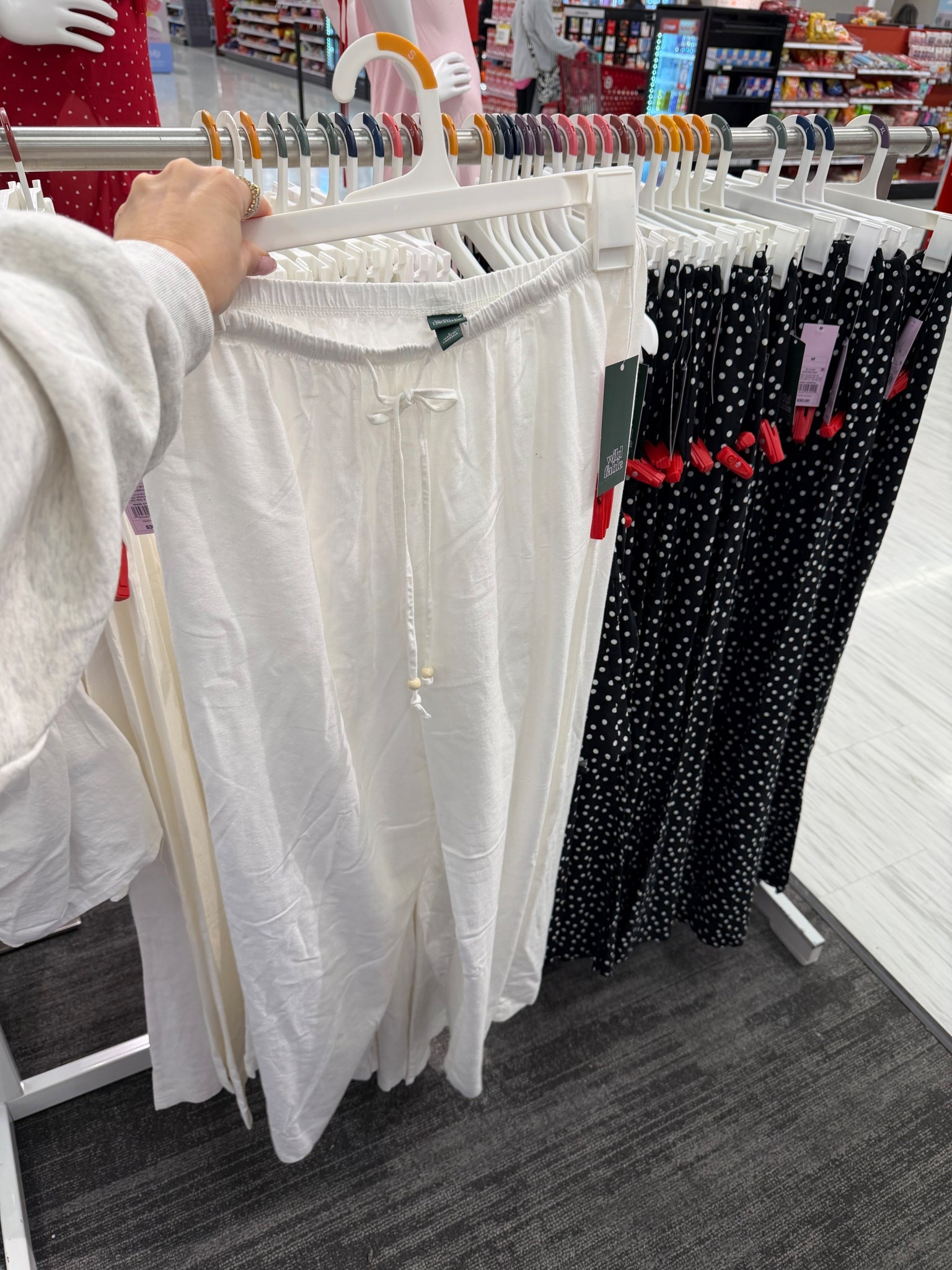 White linen pants 🤍

#LTKgrwm #LTKootd #LTKSeasonal