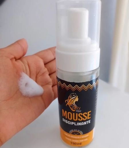 O mousse capilar da Reiny Hair, foi um achado na Beauty Fair de 2022. Esse é um produto bem versátil, porque você pode usar na finalização e também no day after. Ao usa-lo para revitalizar os cachos, você vai ter muita praticidade. Porque ele deixa os fios bem macios e modela de maneira prática

#LTKbeauty #LTKbrasil