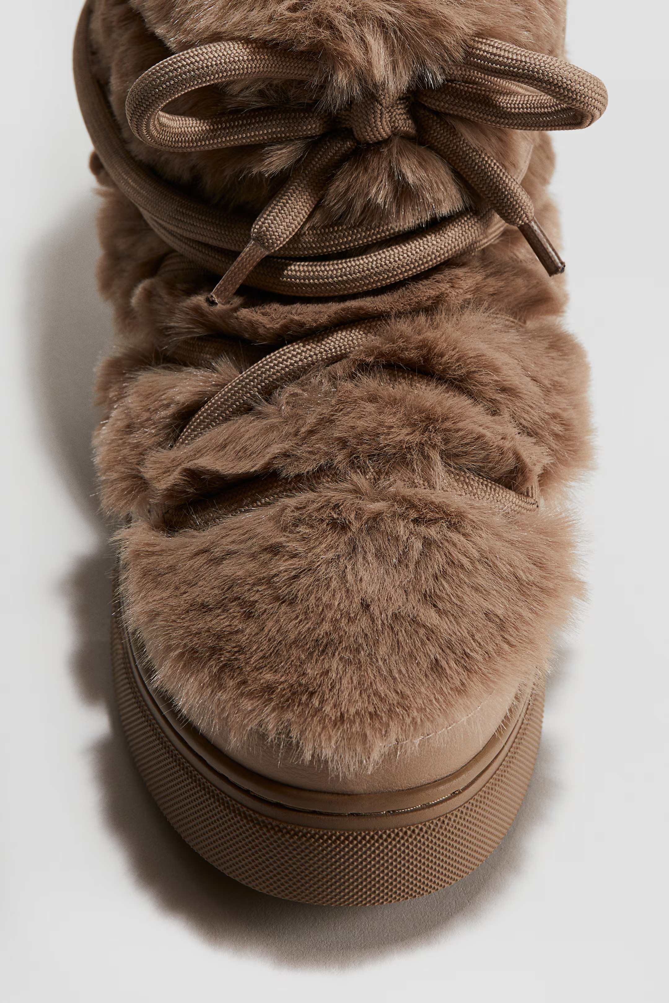 Warm-lined fluffy snow boots | H&M (UK, MY, IN, SG, PH, TW, HK)
