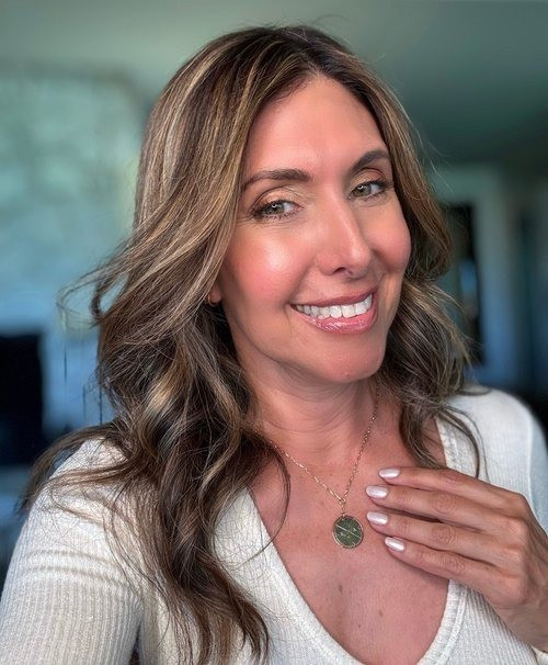 This gorgeous personalized necklace creates a keepsake to cherish forever. ✨ The delicate link chain is so pretty, and the compass symbolizes love and guidance! ❤️🧭 It is available in 14K solid gold and gold-filled. I have this one and wear it every day! 💛

#LTKJewelry #PersonalizedJewelry #JewelryLovers #GiftIdeas #GoldJewelry #EverydayStyle

#LTKGiftGuide #LTKFindsUnder50 #LTKStyleTip