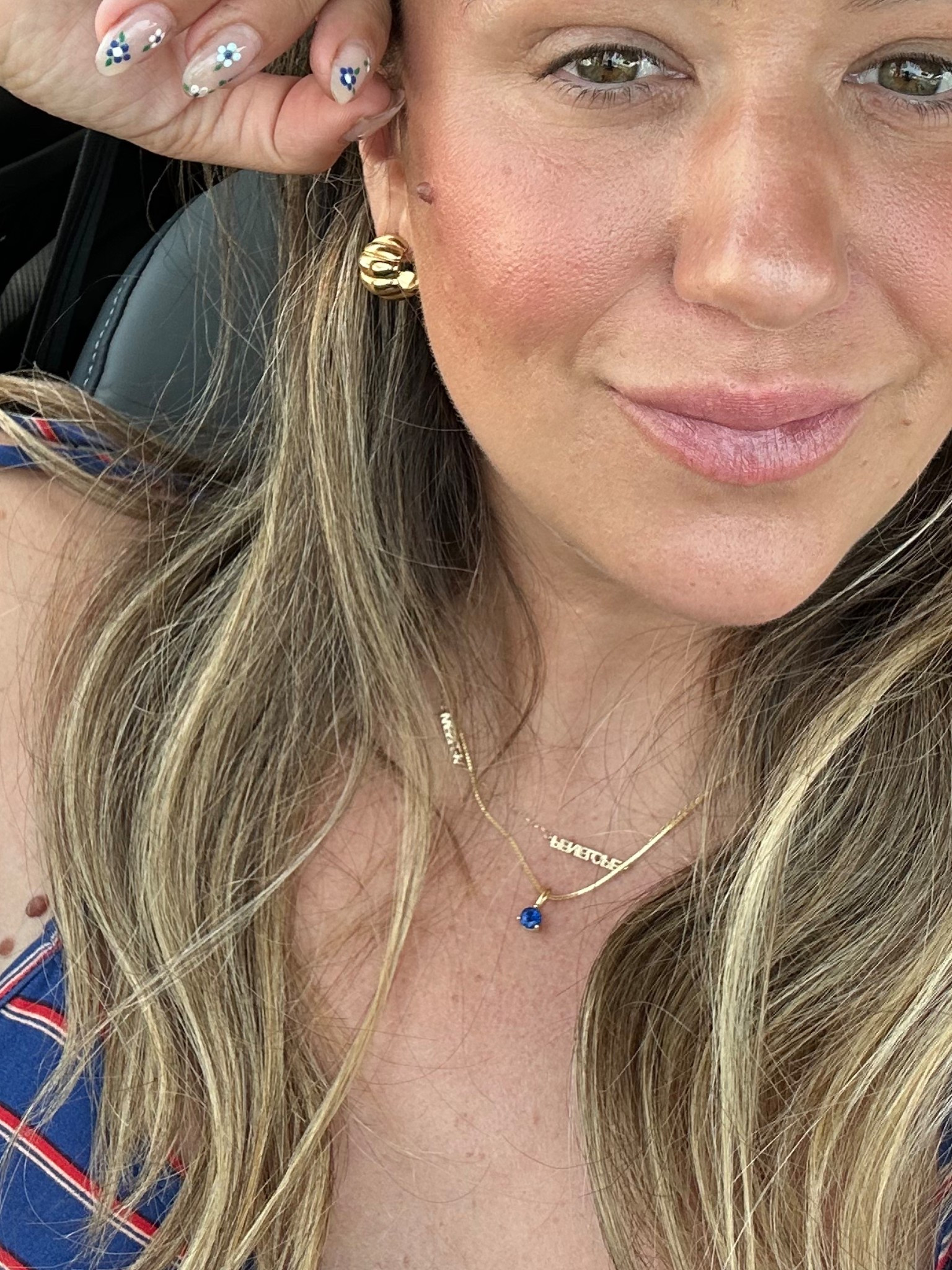 Jewelry & makeup links! 

#LTKSeasonal #LTKBeauty #LTKFindsUnder100