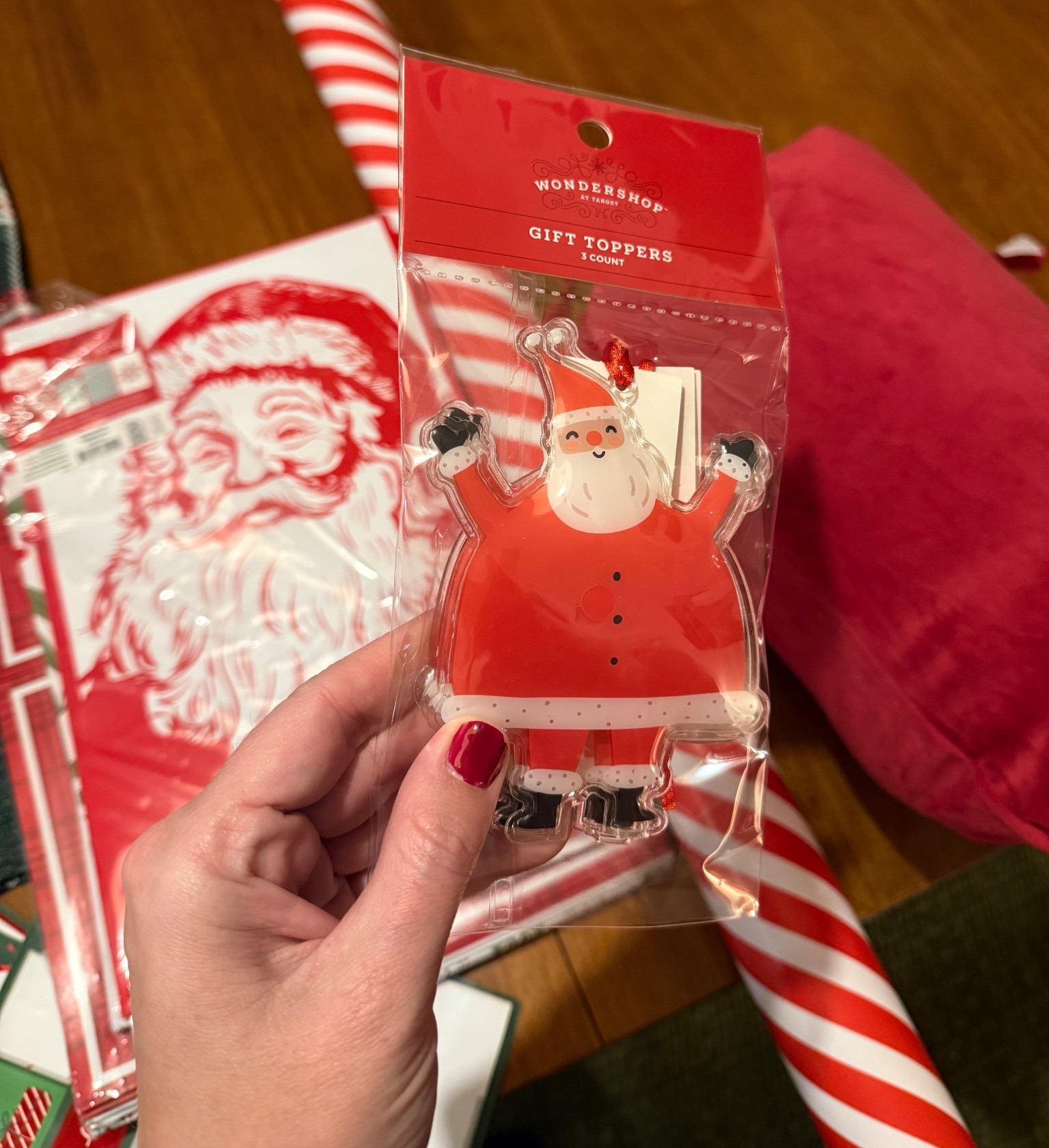 The cutest Santa gift tags ! Found them at target ❤️🌲

Christmas, Christmas gift, wrapping, target, holiday 

#LTKHoliday #LTKSeasonal #LTKGiftGuide