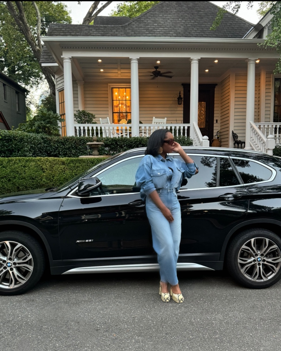 Denim on Denim! 💙

Top (oversized-go down a size) : xs/s 
Jeans: true to size or size up based on preference in wanting a looser fit. 

#LTKFindsUnder100 #LTKStyleTip