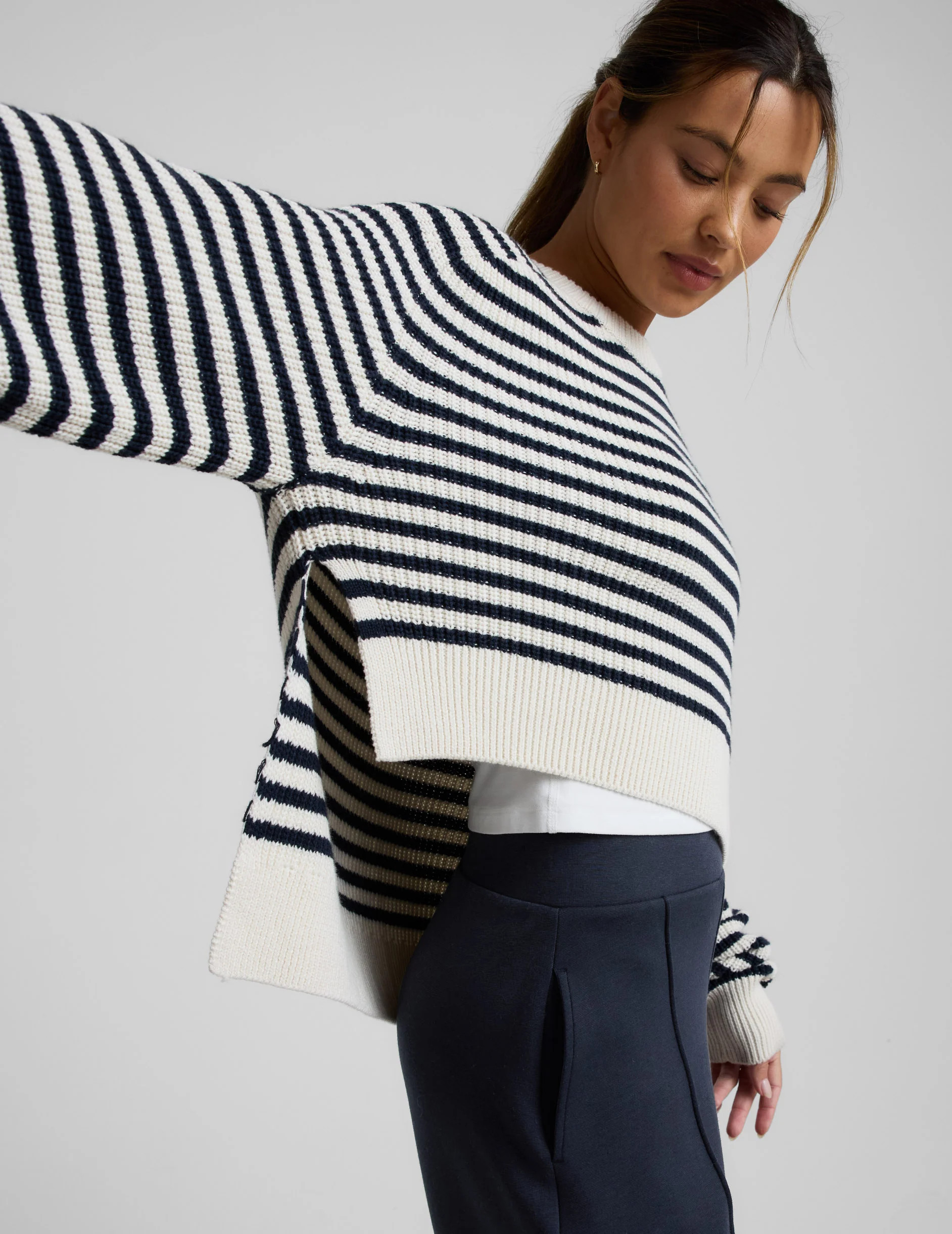 Ready For Anywhere Hi Lo Sweater | Beyond Yoga | Beyond Yoga