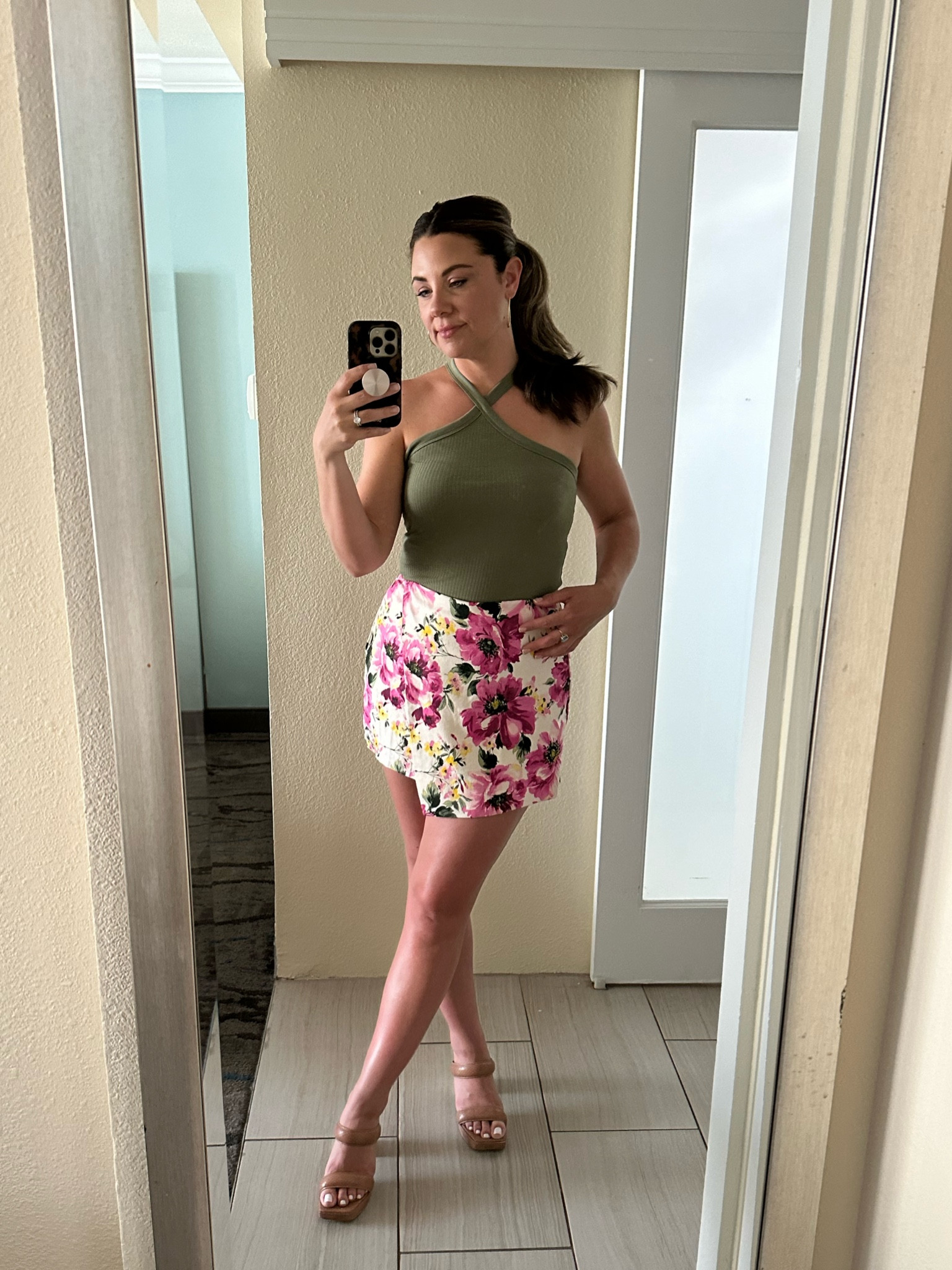 Florals for days 
#summer #skort #abercrombie #oldnavy 

#LTKSeasonal #LTKfindsunder50 #LTKtravel