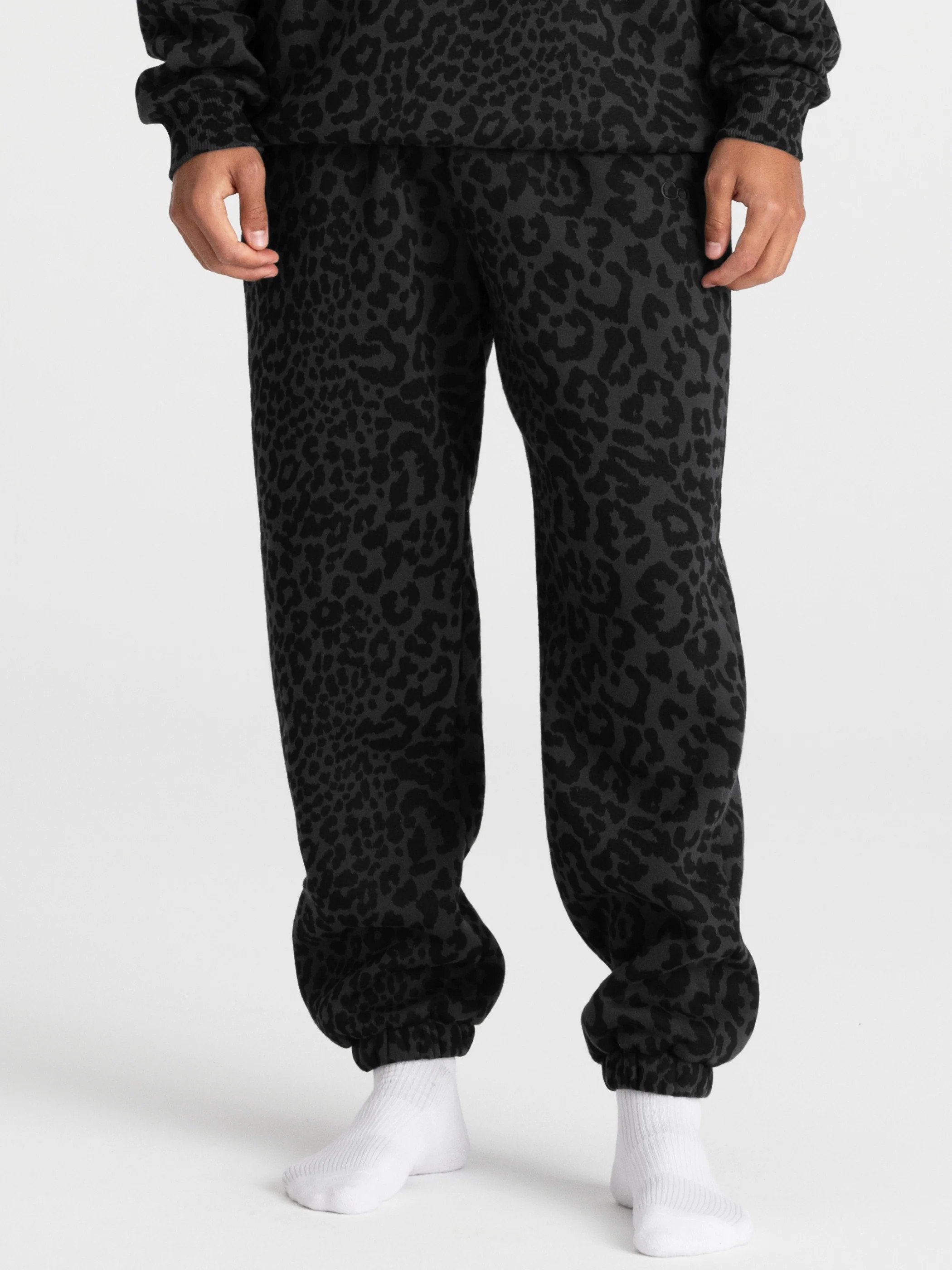 Comfrt Signature Sweatpants | Midnight Leopard | Oversized | M | Medium | Comfrt