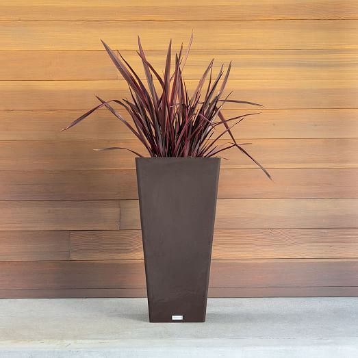 Veradek Midland Planter | West Elm (US)