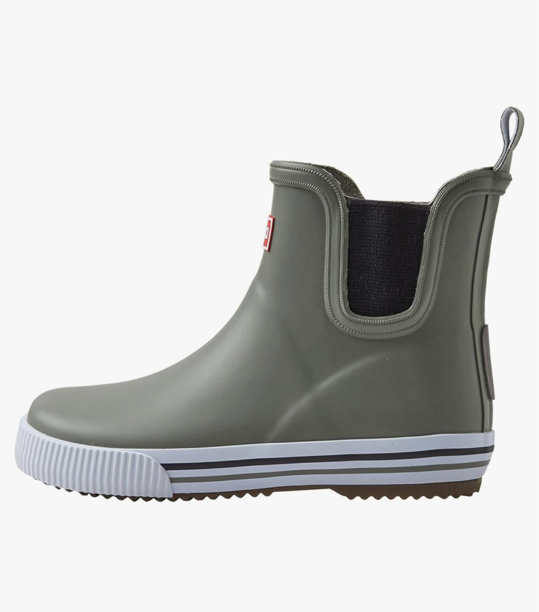 We tried so many pairs and these have been the best! Toddler deck boots for yard play, rain, mud, etc. Our guy has wide feet and these are so easy to slide in/out.


#LTKFamily #LTKKids