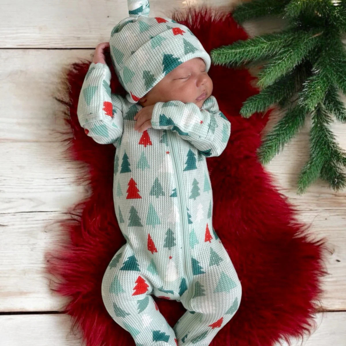 Organic Waffle Basic Zip Footie, Festive Firs | SpearmintLOVE