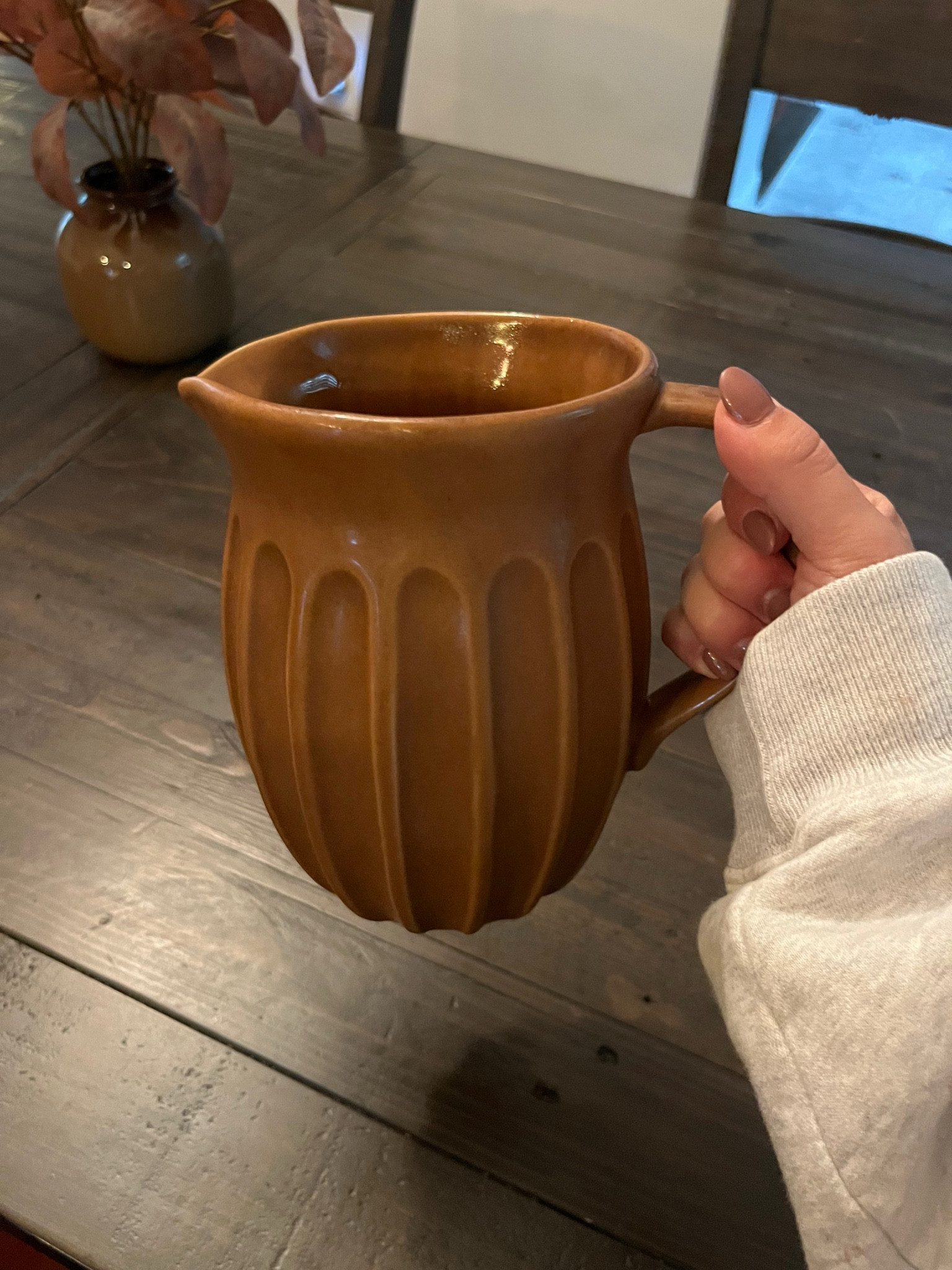 Cutest little stoneware pitcher 

Kitchen
Dining & entertaining 
Fall home
Fall decor


#LTKxTarget #LTKHome #LTKFindsUnder50